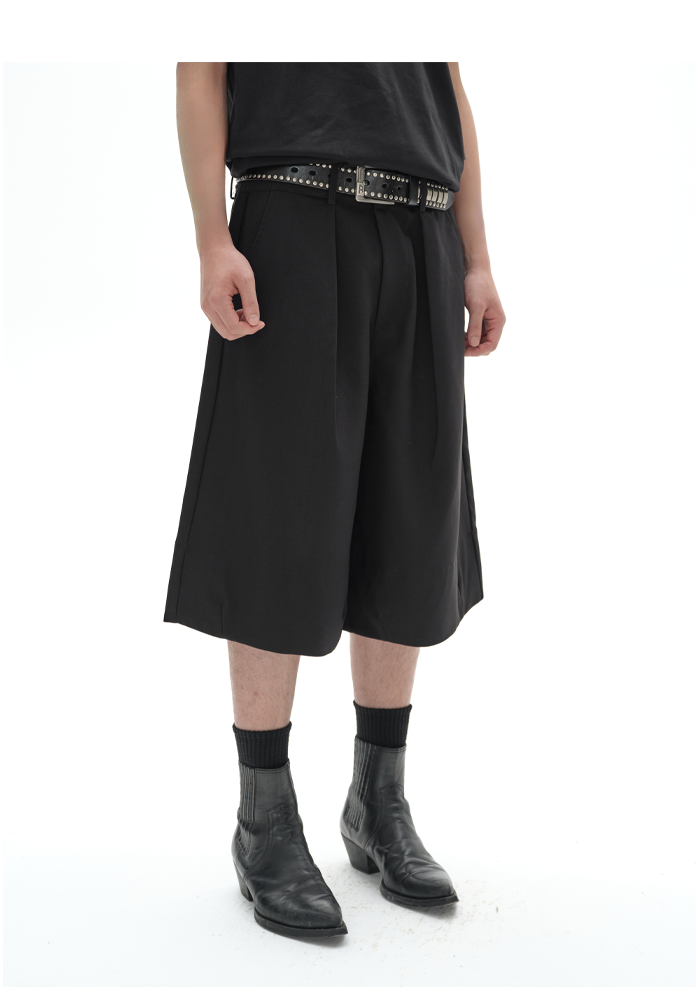 Pleated Simple Shorts