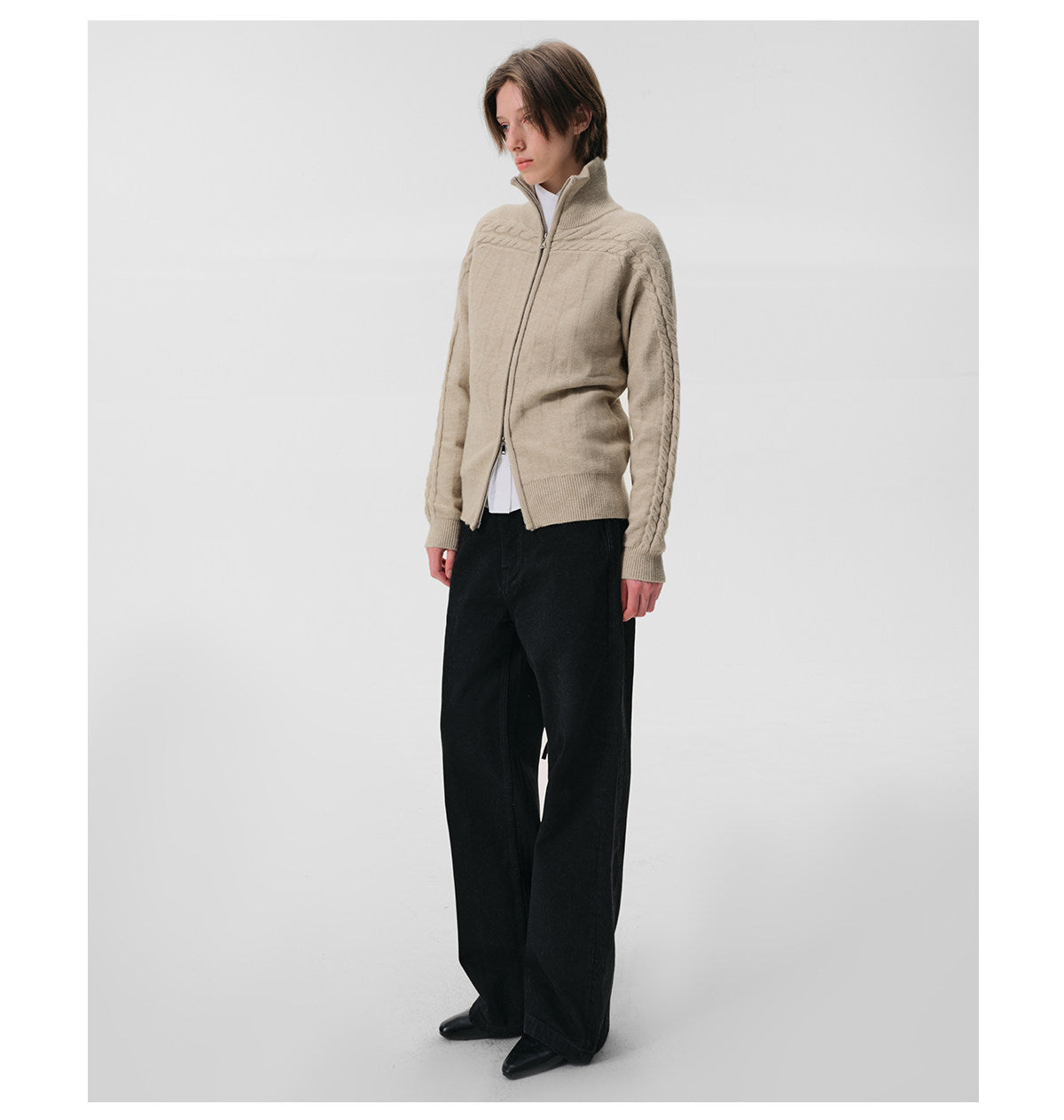 Slim-Fit Cardigan with Twisted Shoulder Seams