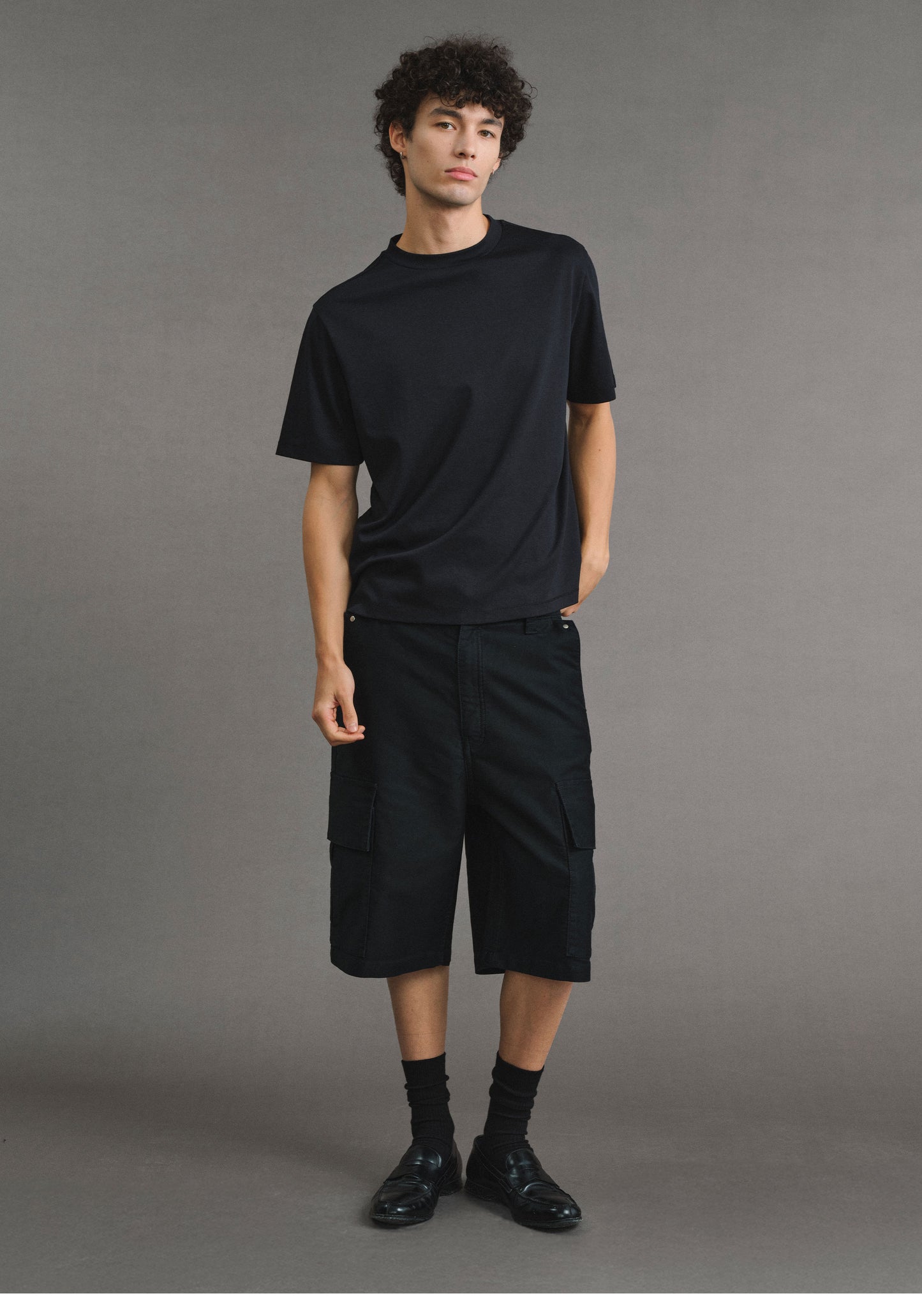 Basic Round-Neck Loose-Fit T-Shirt