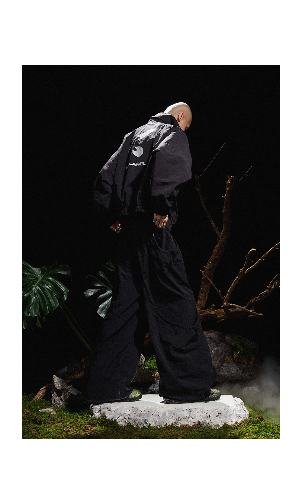 6-pocket drawstring nylon pants