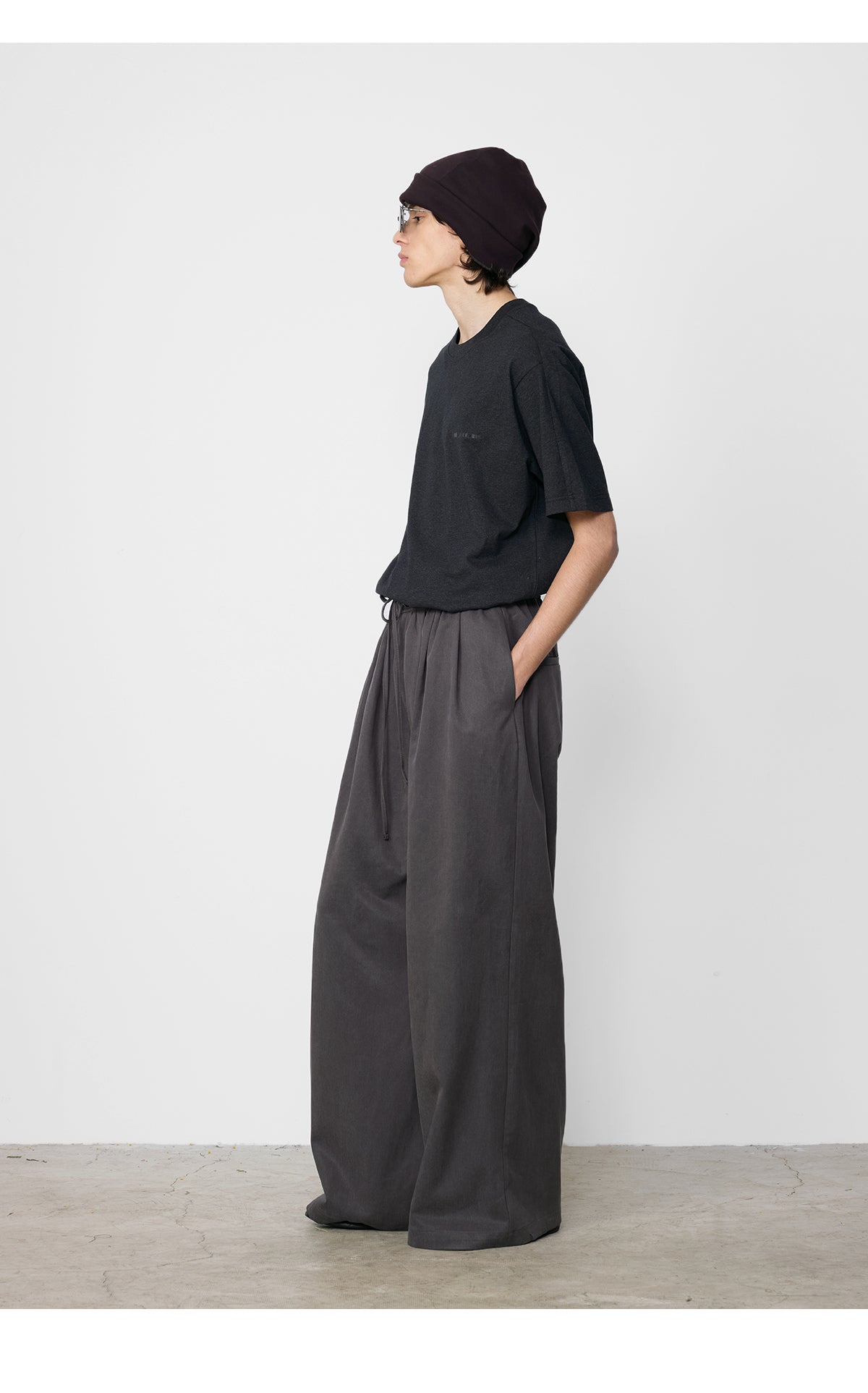 Straight wide-leg pants