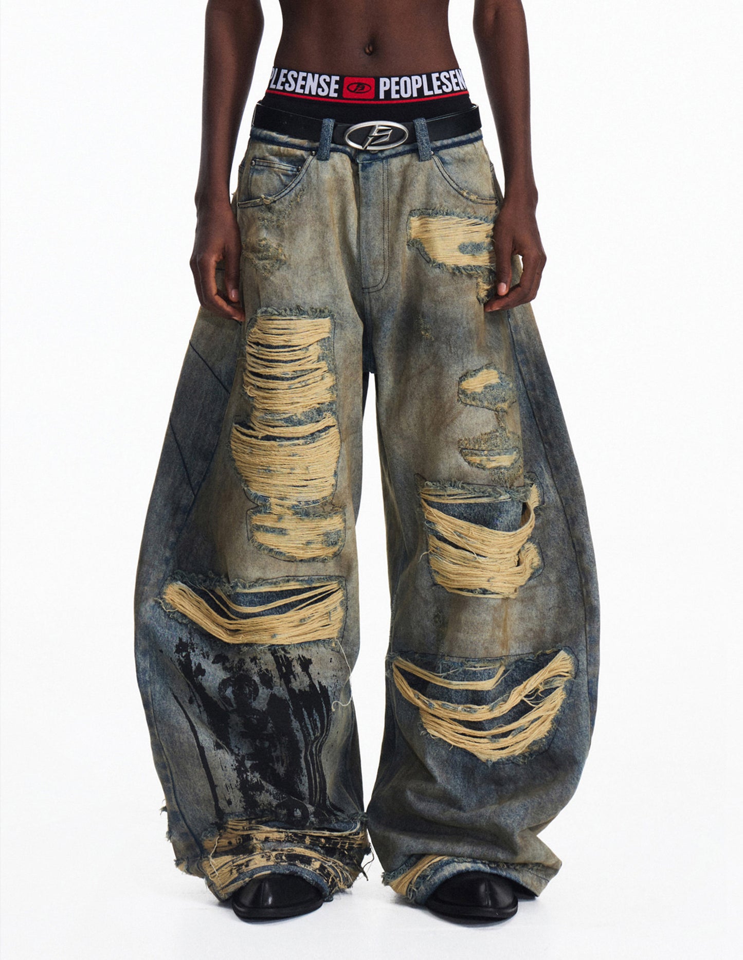 Wild Damage Curved Jeans