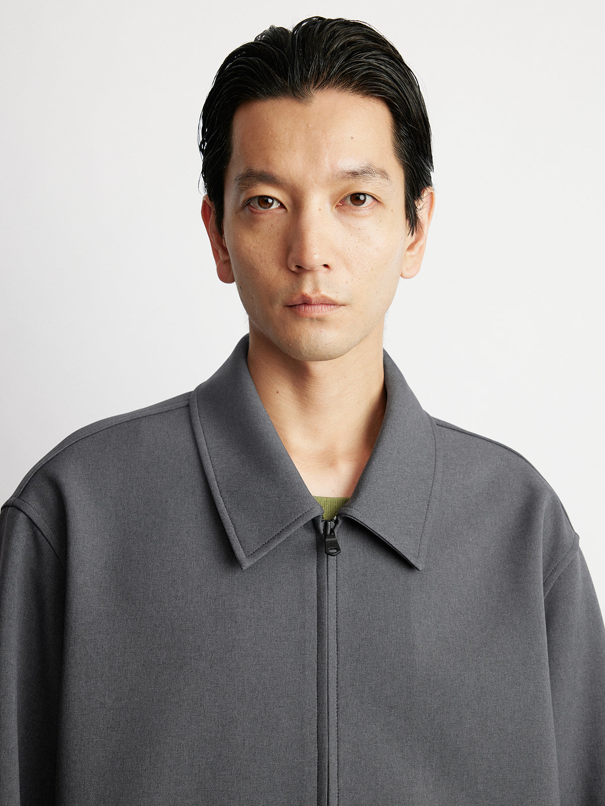 Short Wide Zipper Jacket