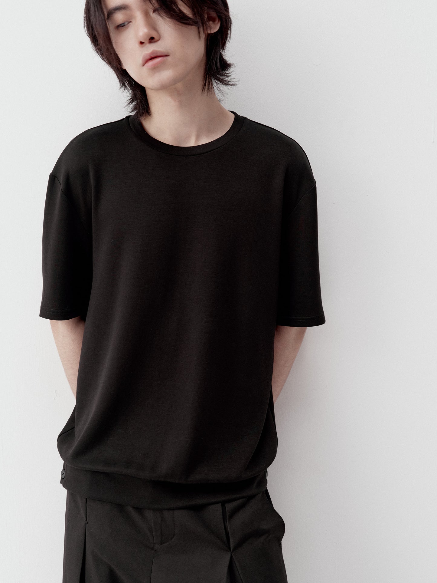 Adjustable with buttons, breathable T-shirt