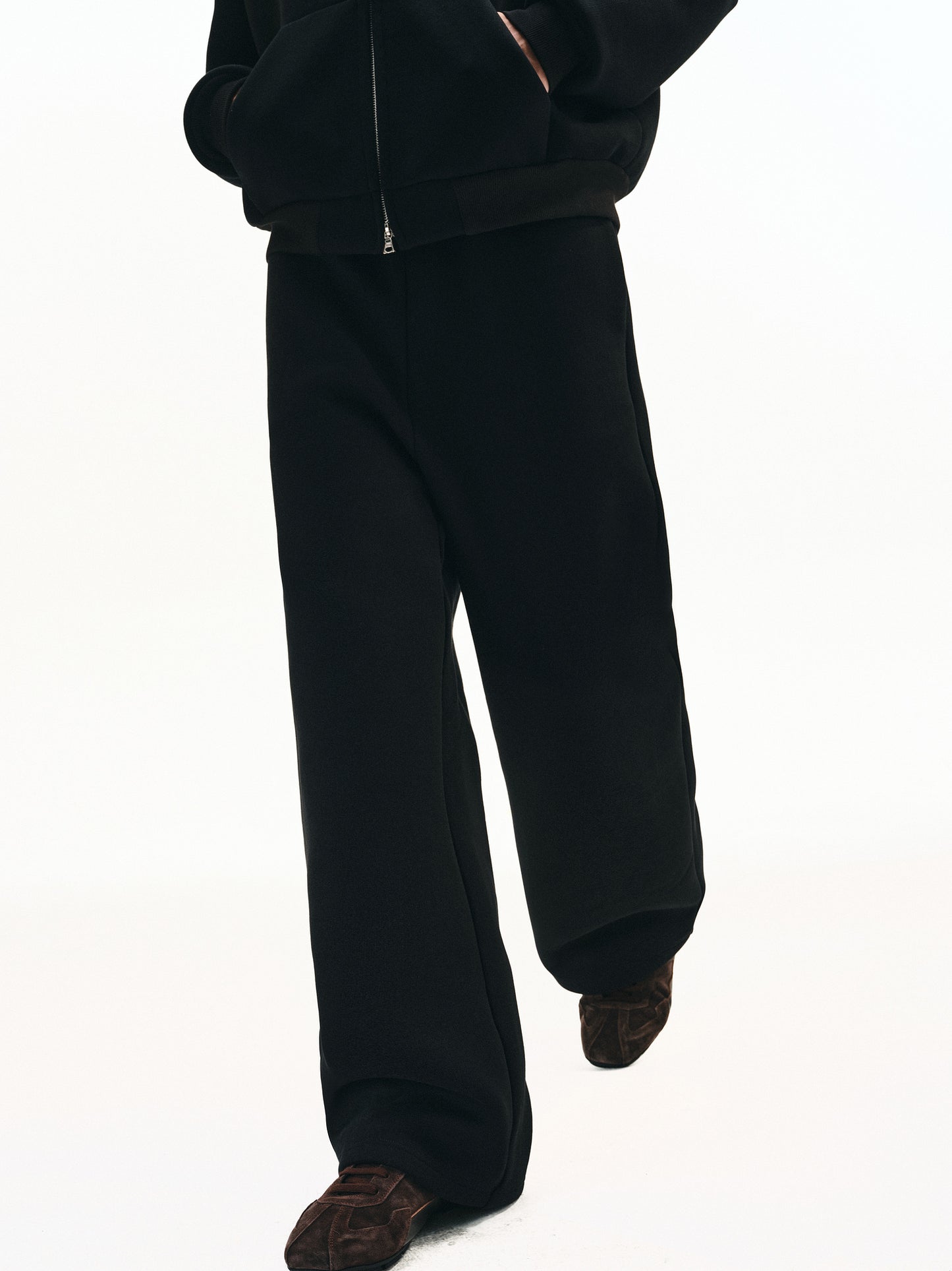 Heavy-textured sweatpants