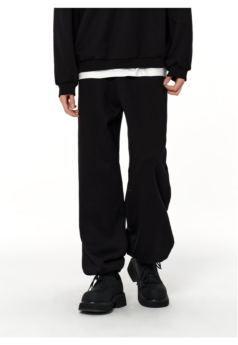 Embroidered sweat pants