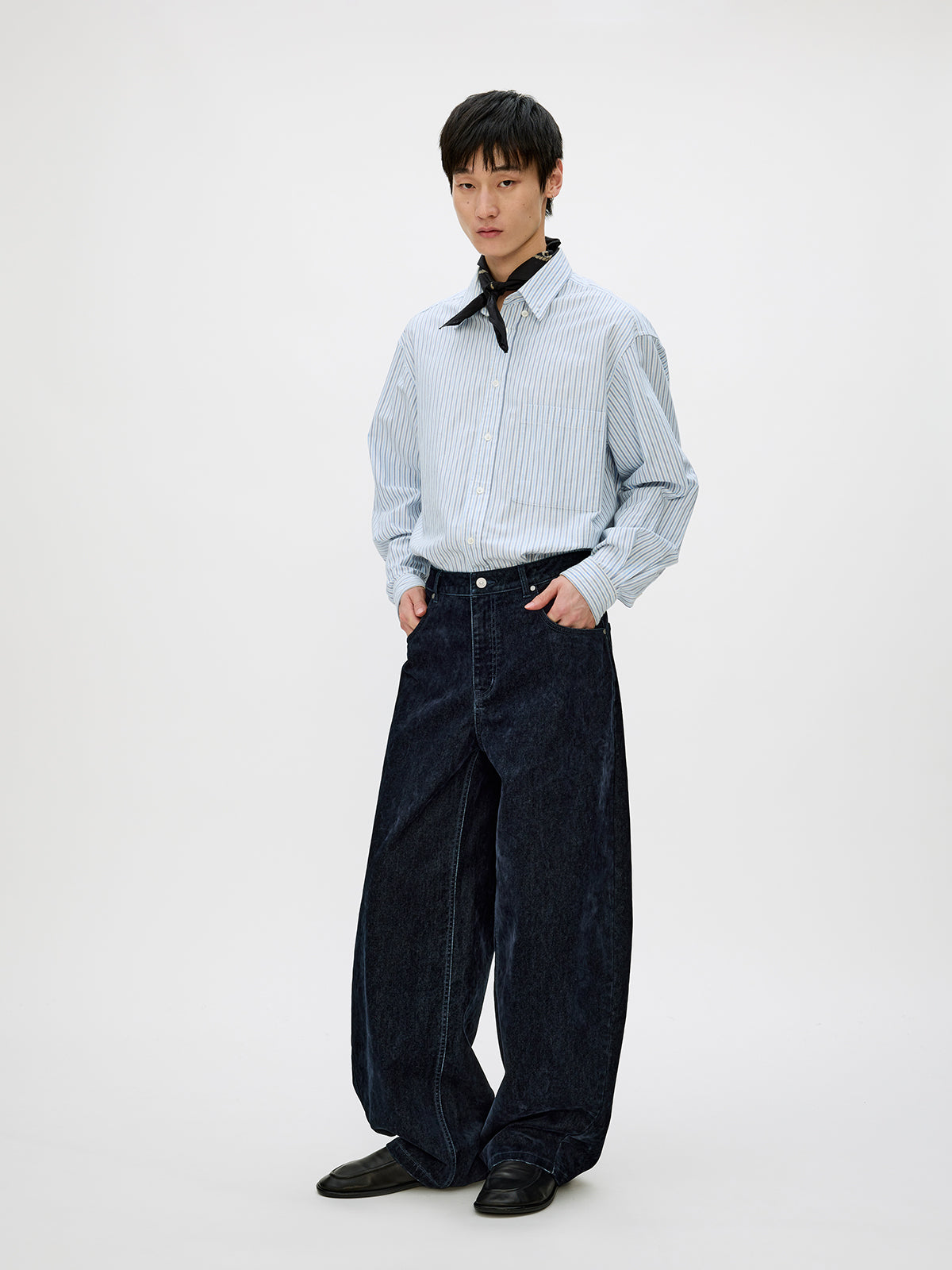 Loose-Fit Flock Denim Pants