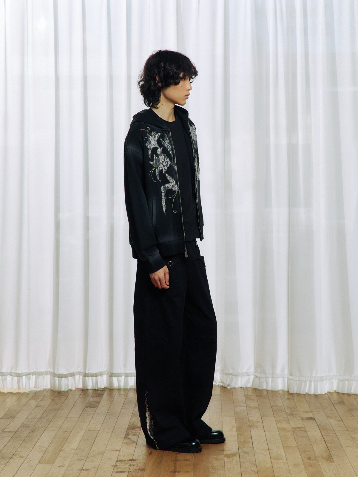 Lace-trimmed hooded sweatshirt