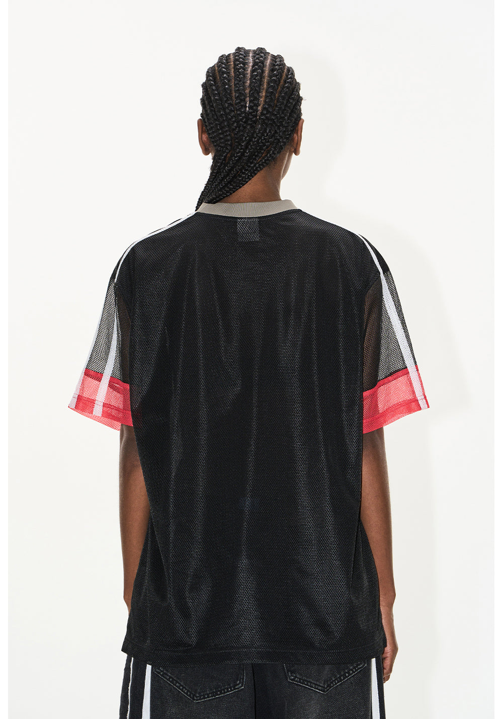Contrast color mesh T-shirt