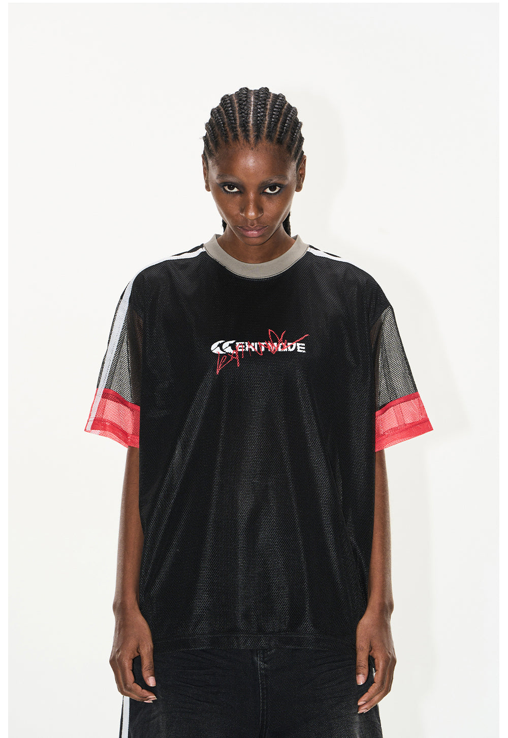 Contrast color mesh T-shirt