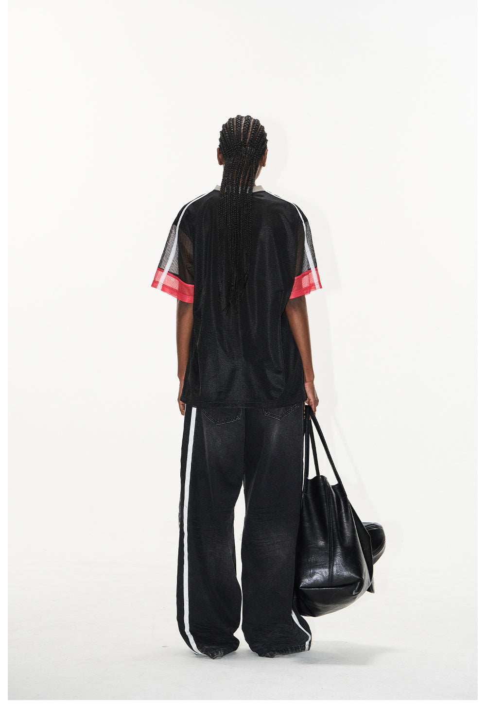 Contrast color mesh T-shirt