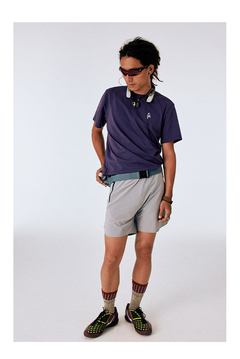 Moisture-wicking, quick-drying T-shirt