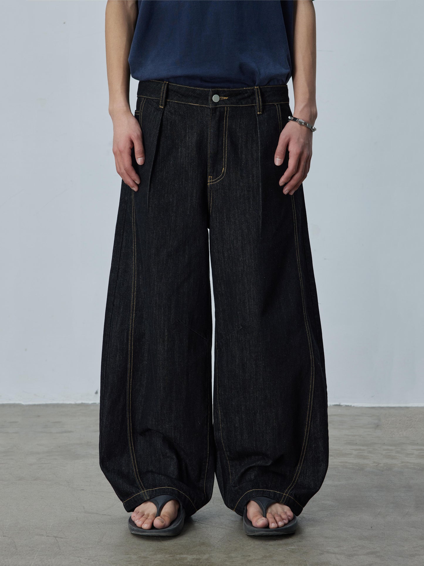 Original color denim wide pants