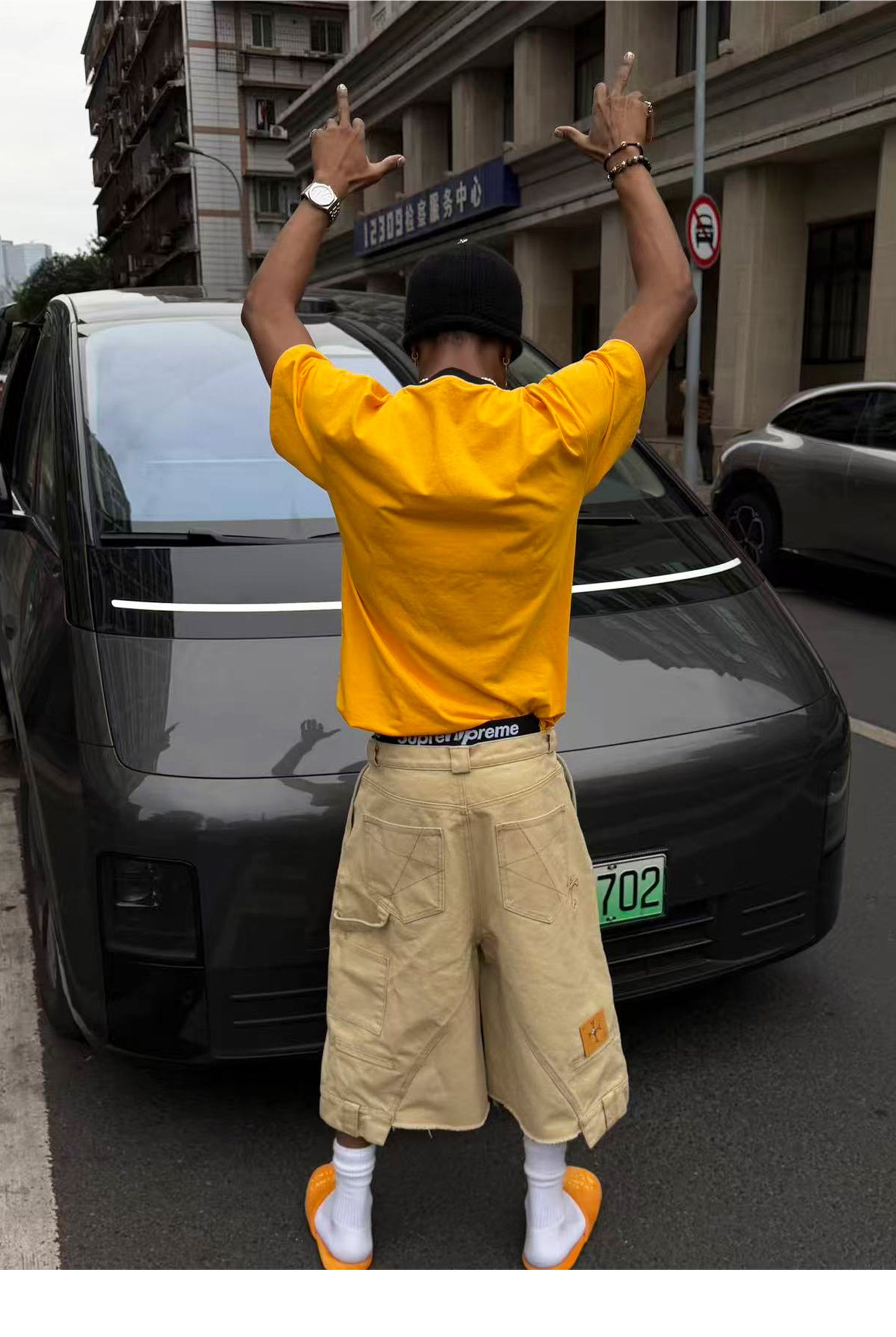 Worker-Style Three-Quarter-Length Shorts