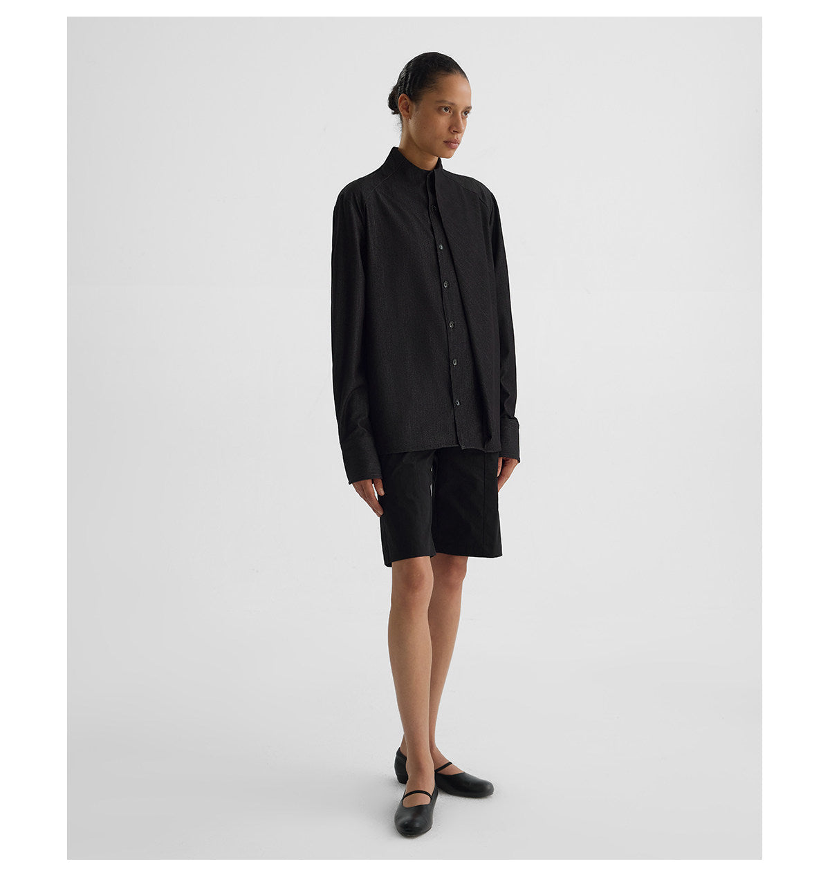 Collarless Half-High Shirt