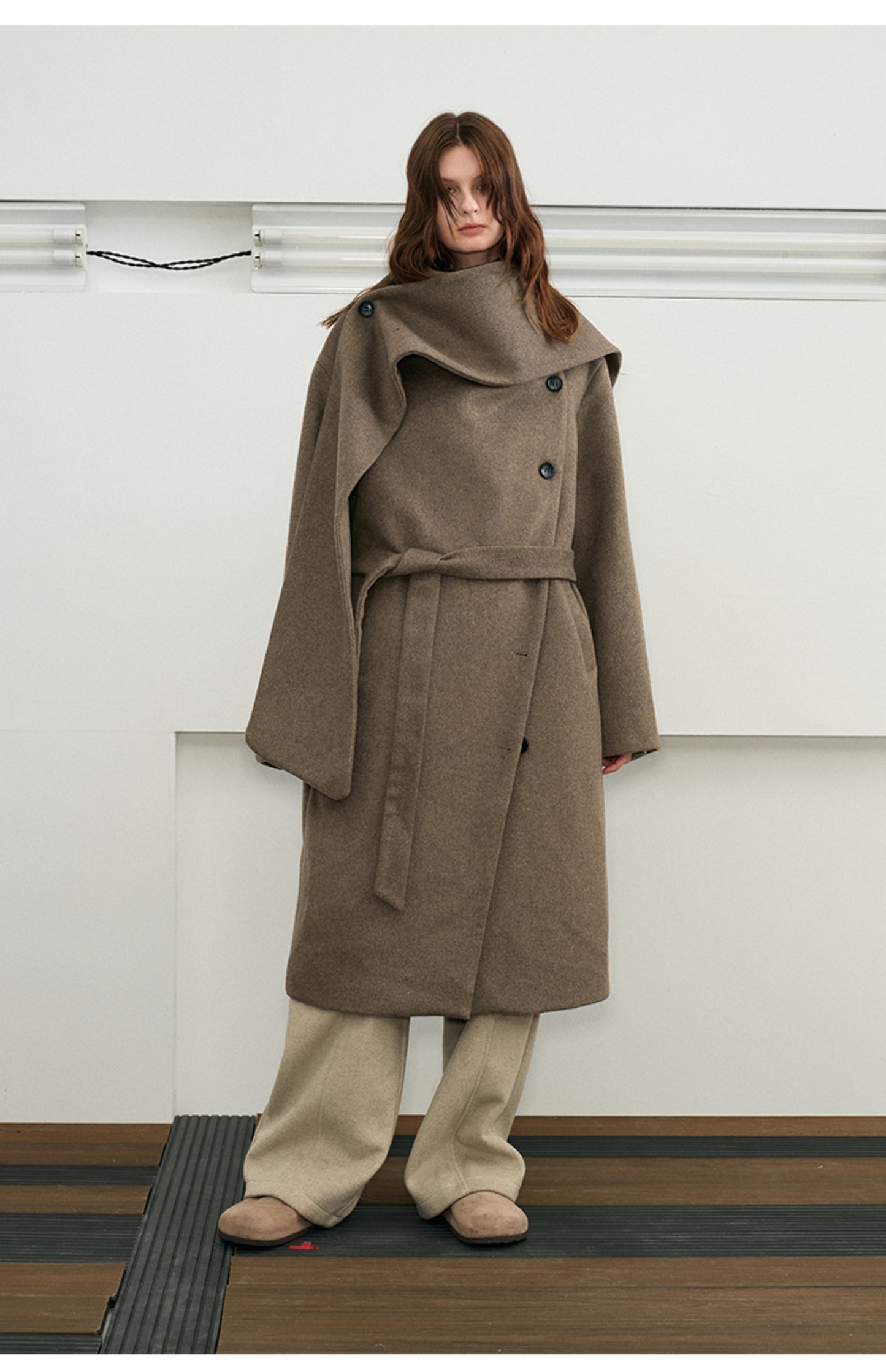 Multi-shaped scarf wool coat