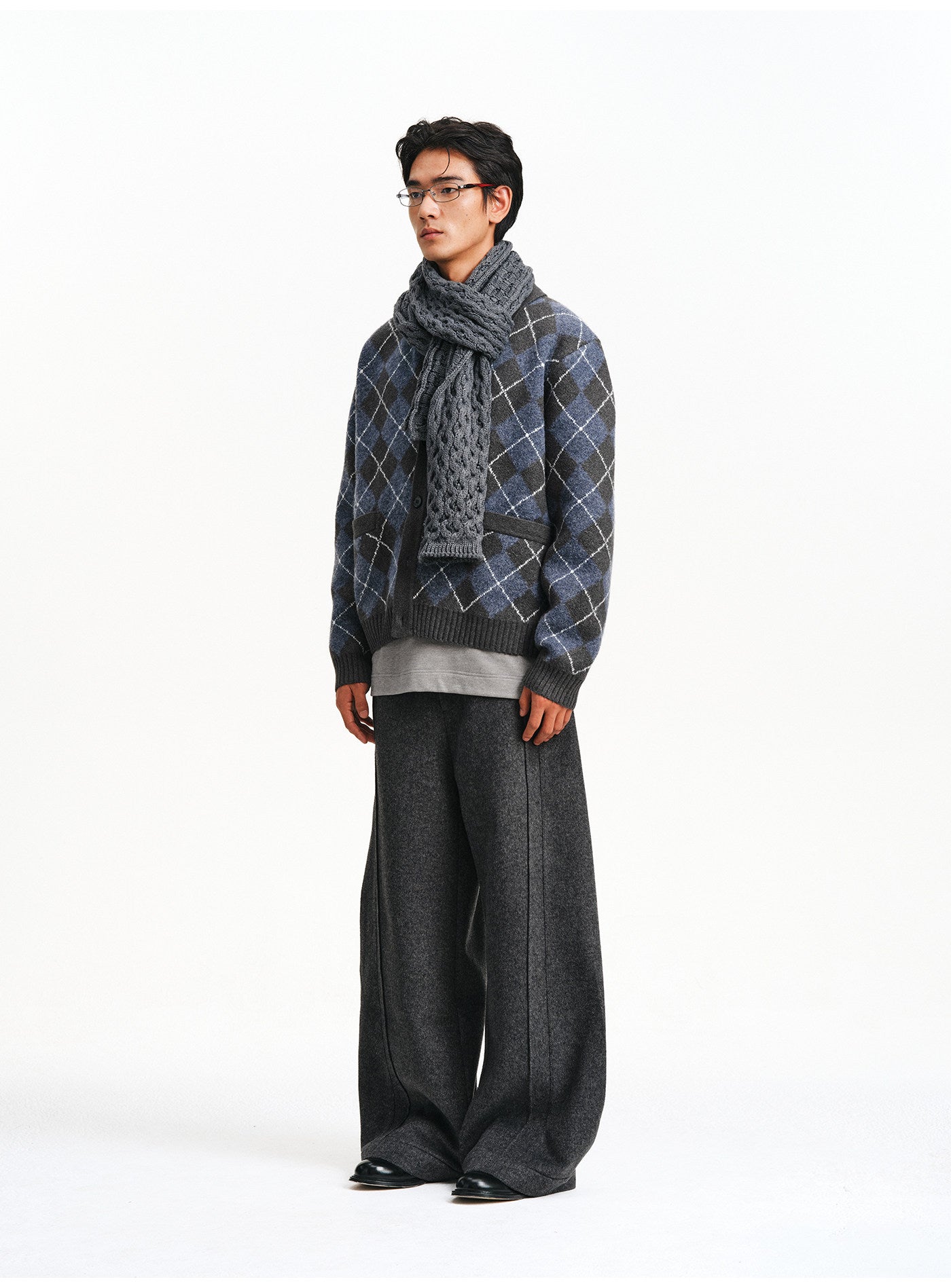 Diamond-pattern cardigan