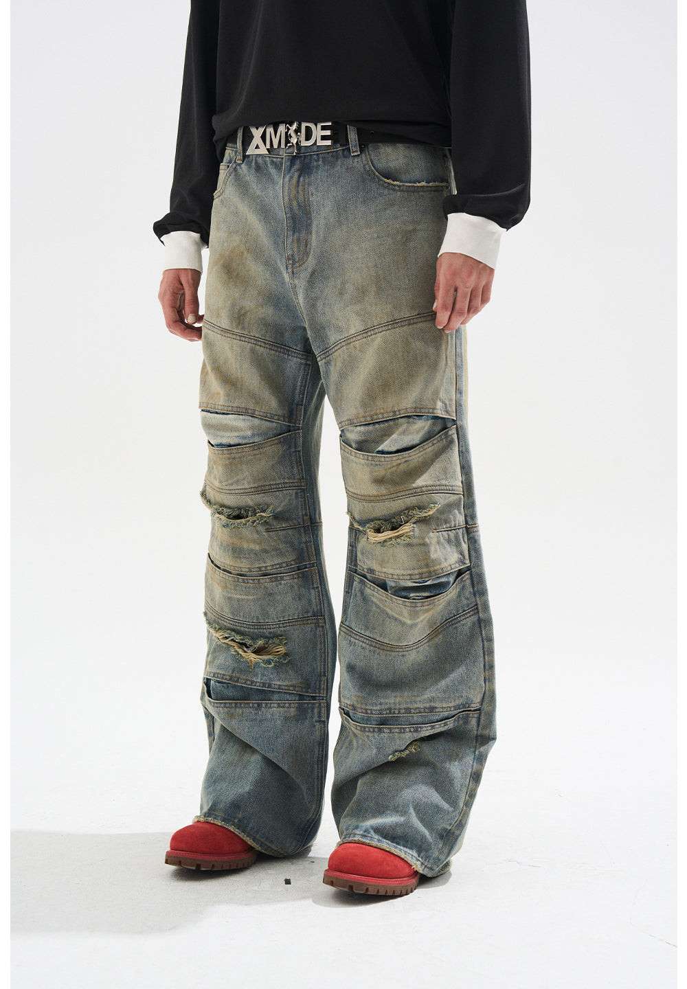 Split Wash Dirty Jeans