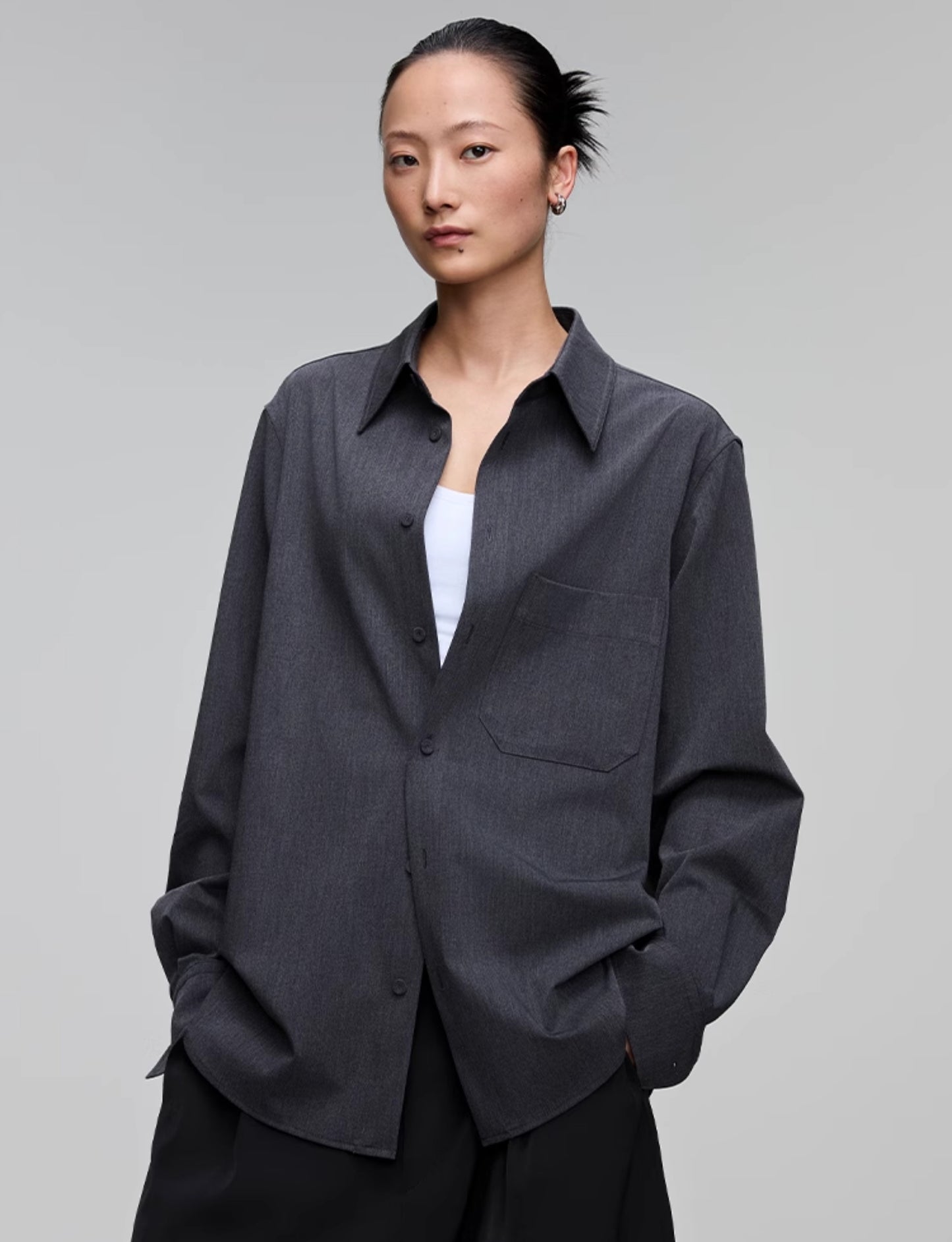 Patch pocket basic shirt