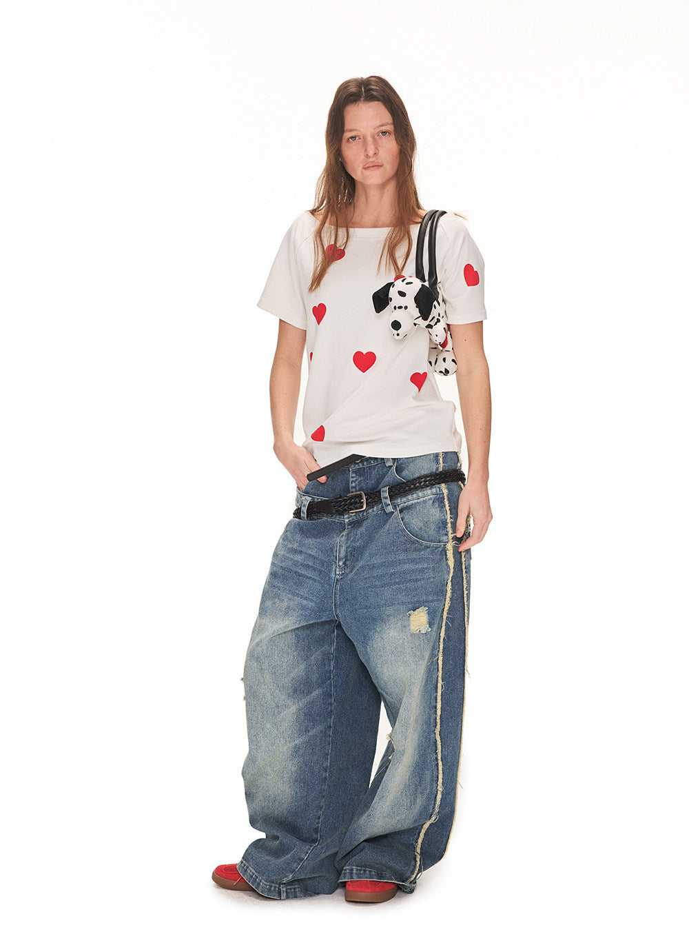 Diagonal-Shoulder Heart Print T-Shirt