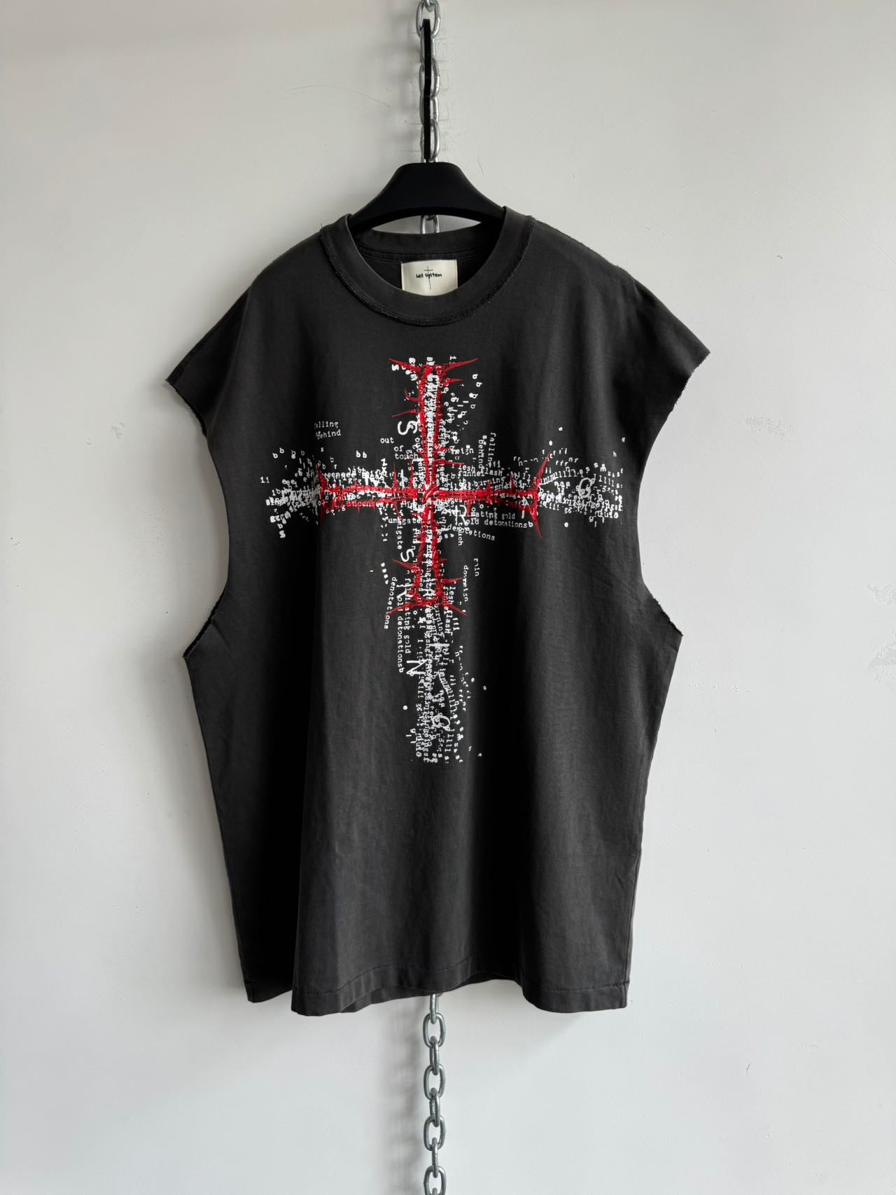 Damaged loose cotton sleeveless shirt