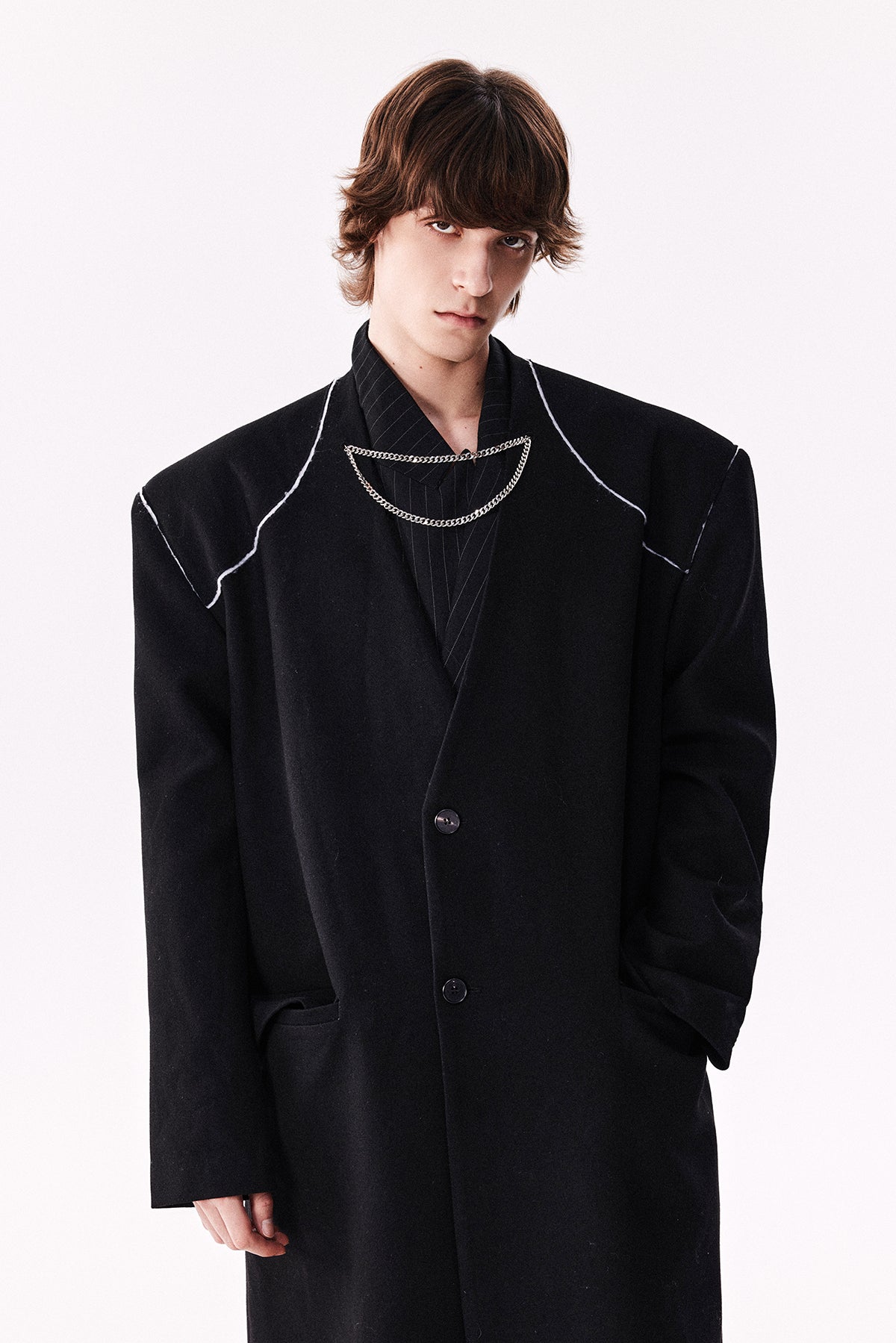 Shoulder pad long coat