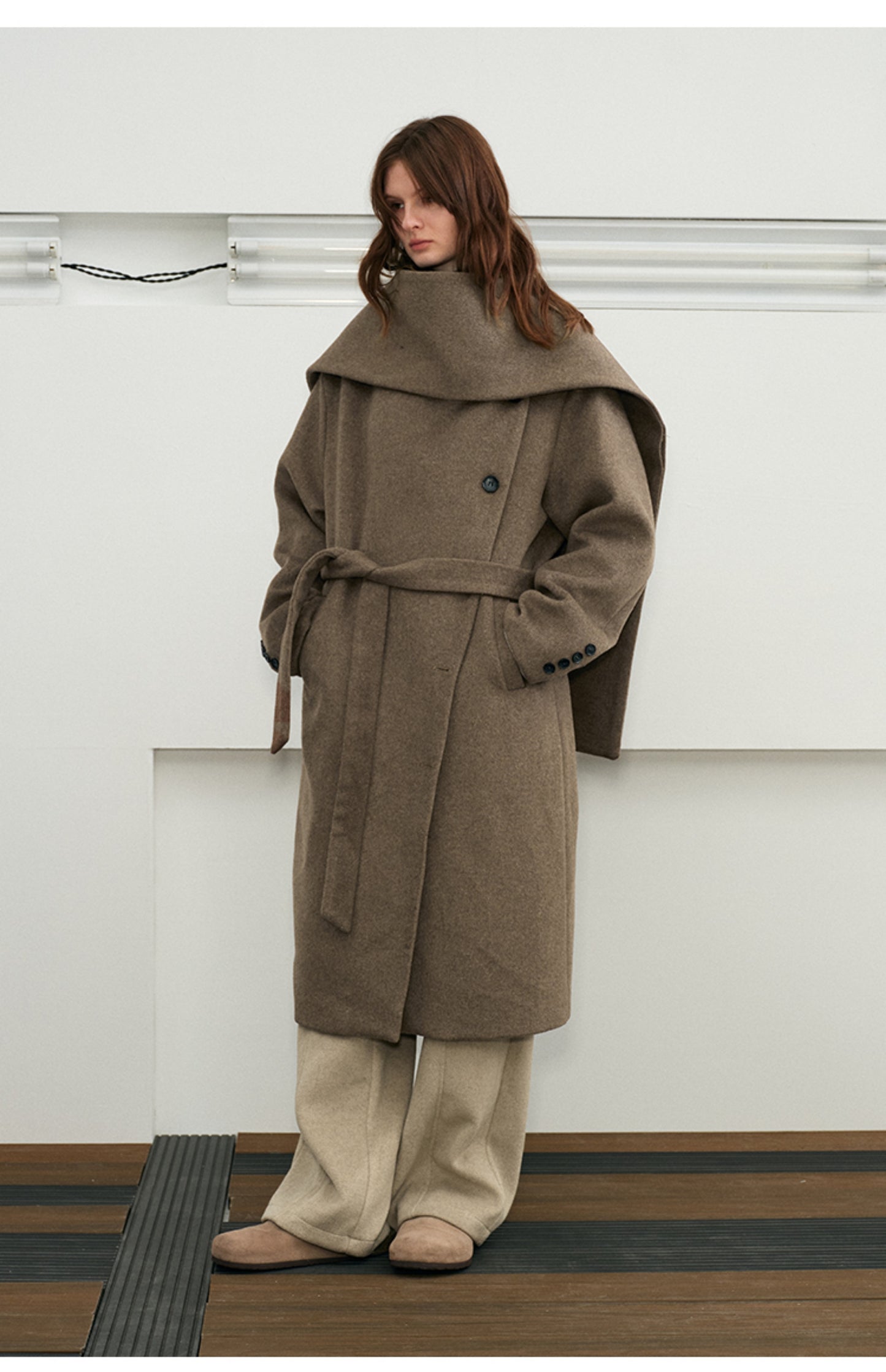 Multi-shaped scarf wool coat