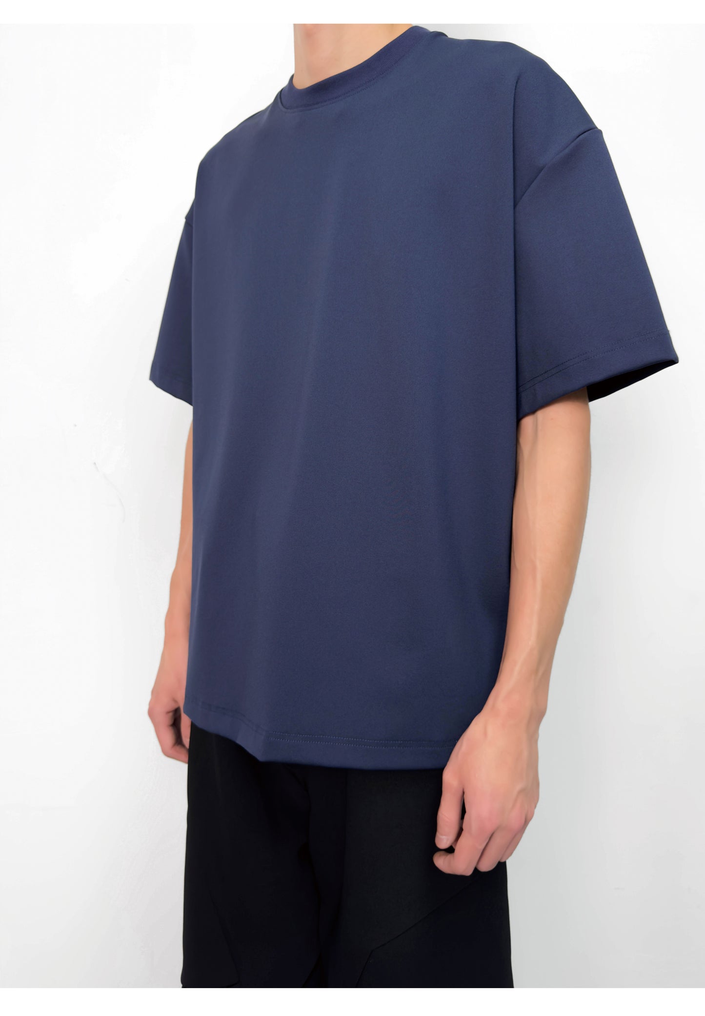 Wrinkle-resistant simple T-shirt