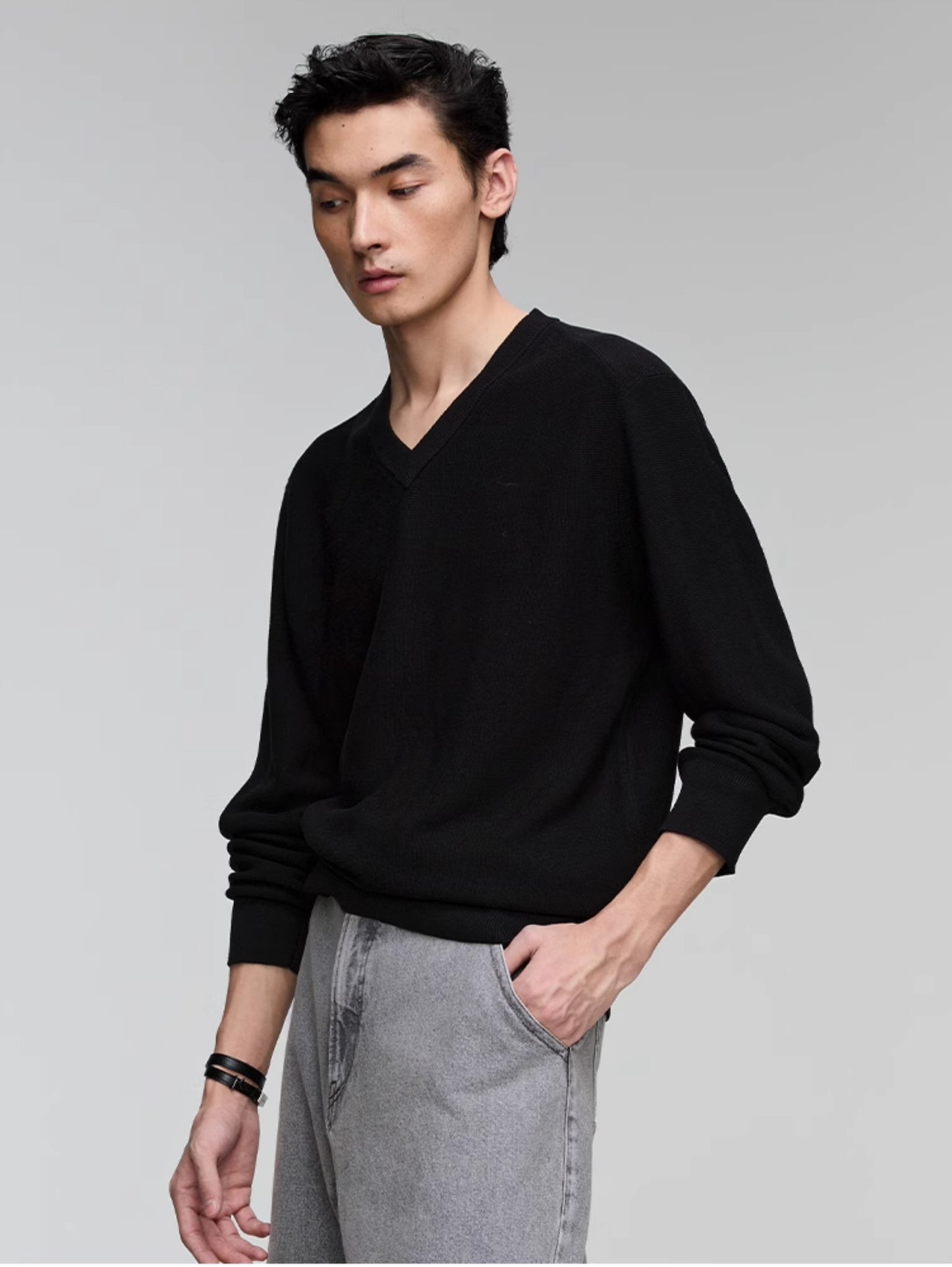 V-neck loose casual knit