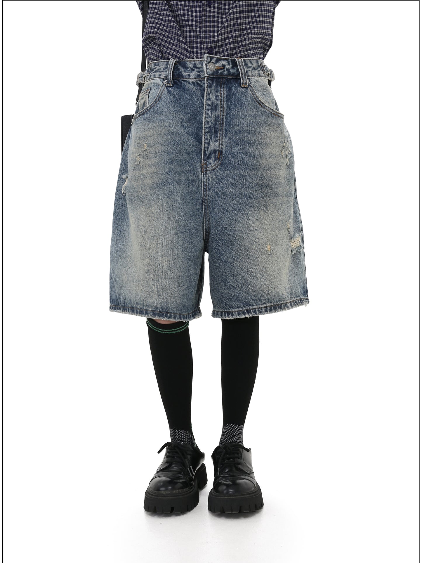 Loose-fitting straight shorts