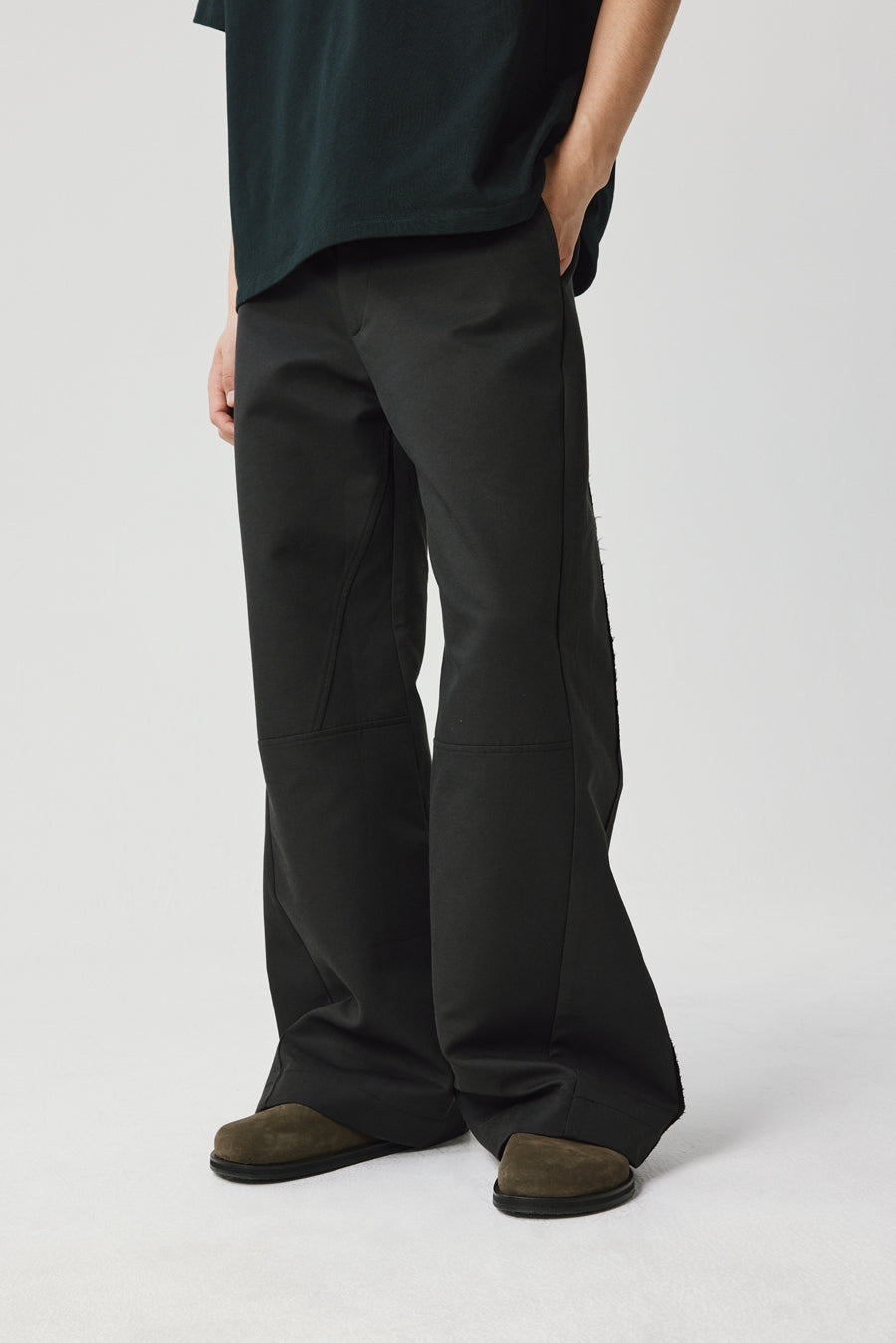 Scimitar cut casual pants