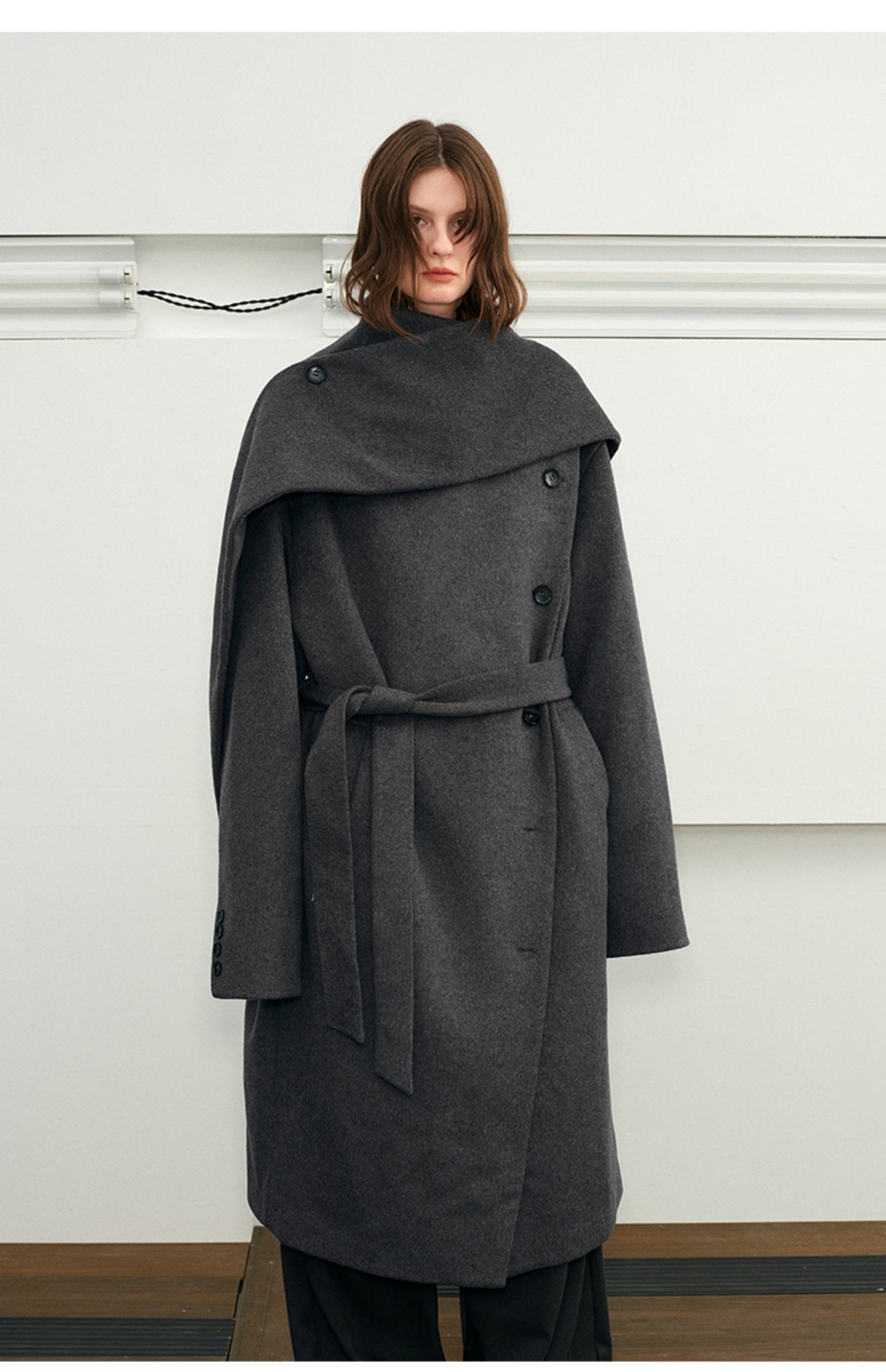 Multi-shaped scarf wool coat