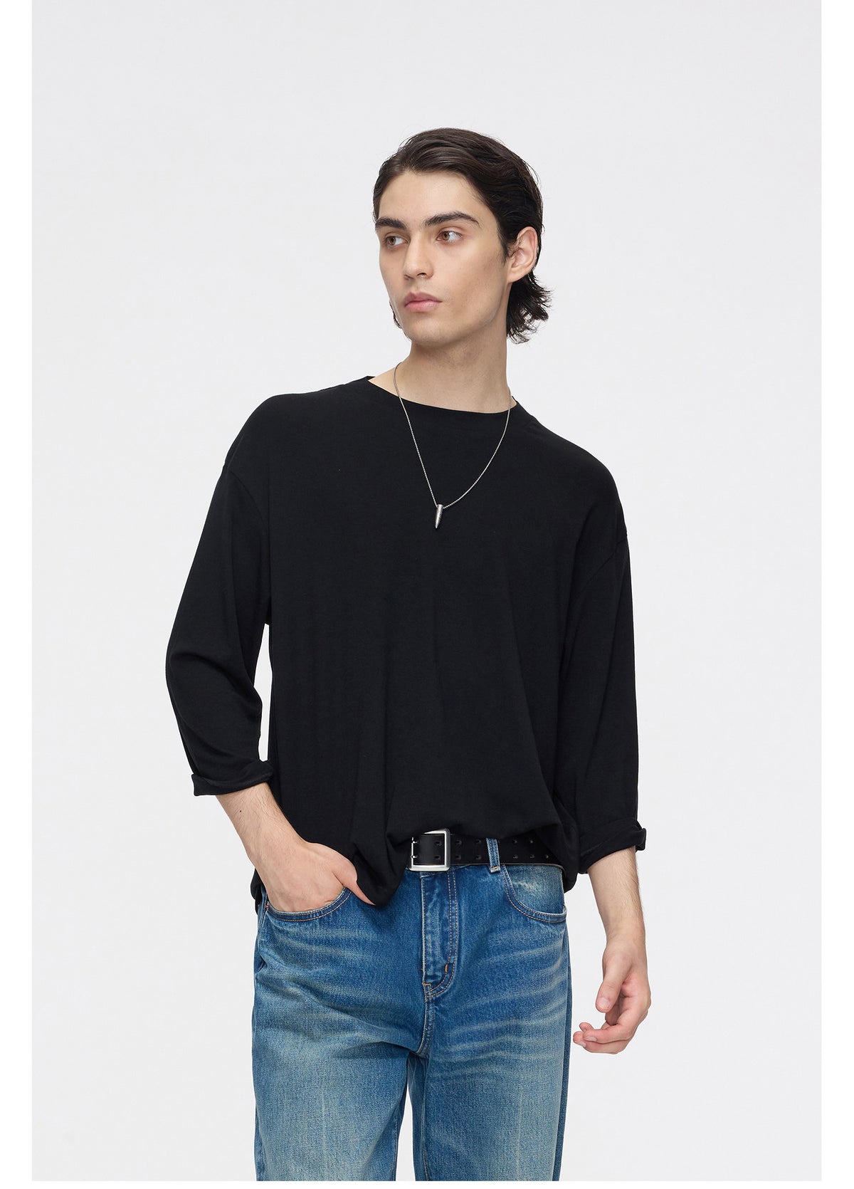Breathable Three-Quarter-Sleeve Round-Neck T-Shirt