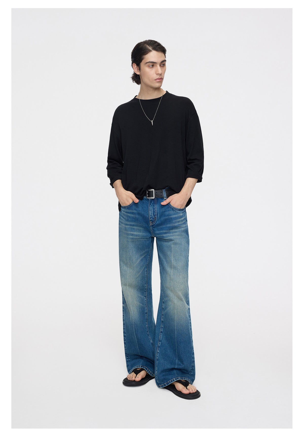 Breathable Three-Quarter-Sleeve Round-Neck T-Shirt