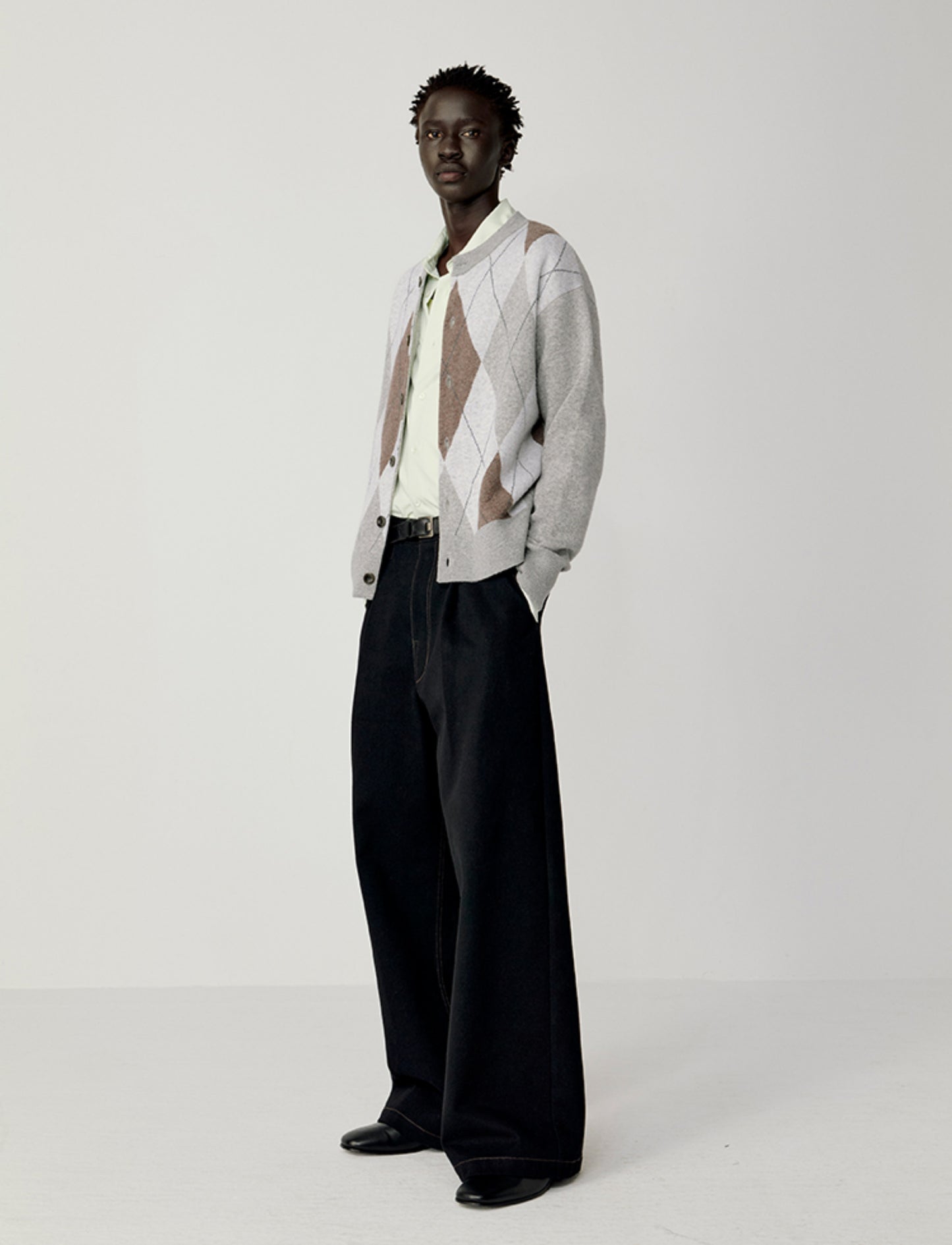 Loose round neck cardigan