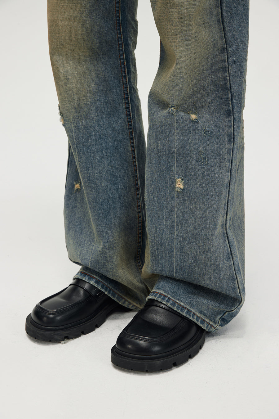 Damaged Bootcut Jeans