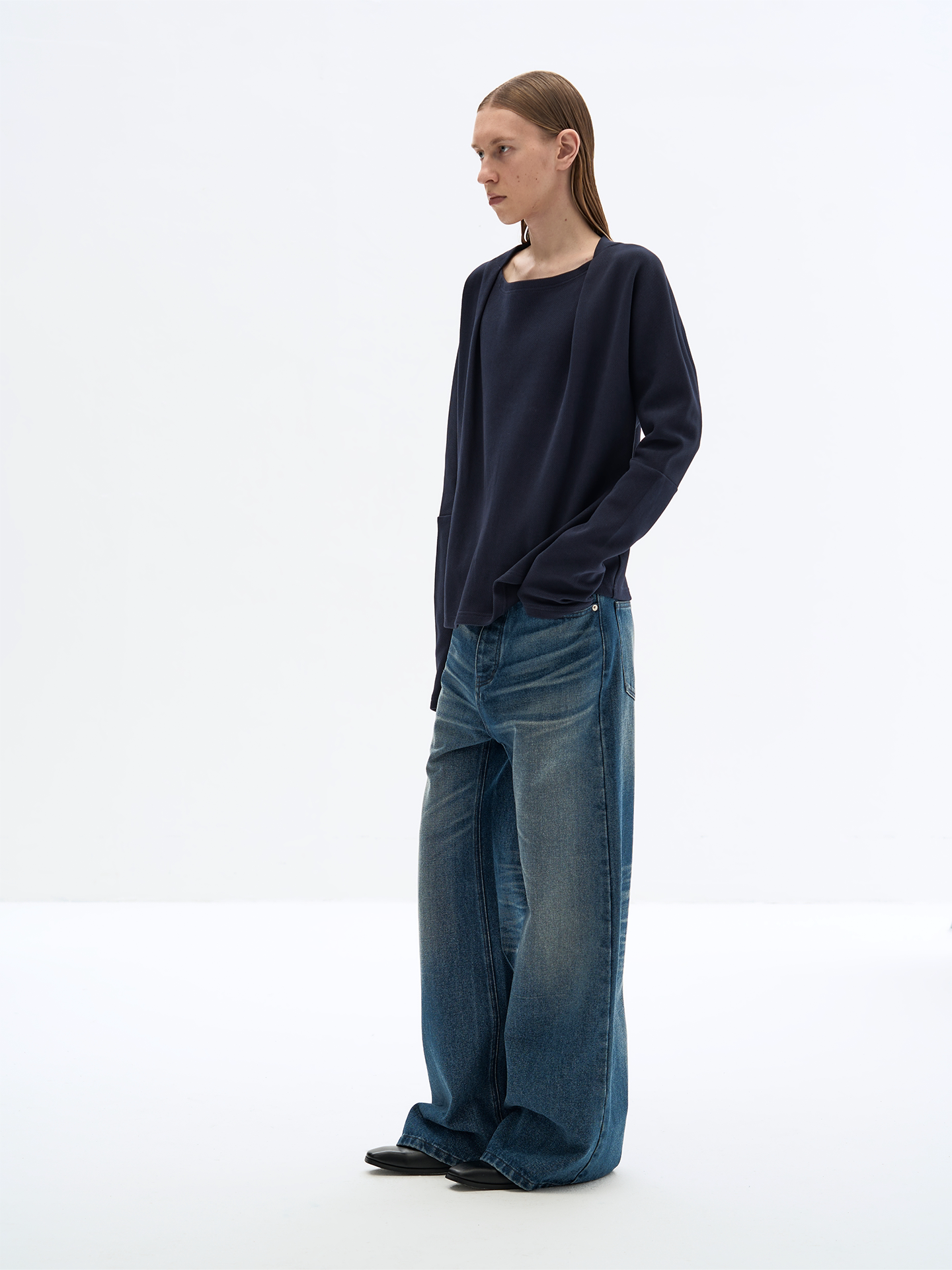 Vintage-washed jeans
