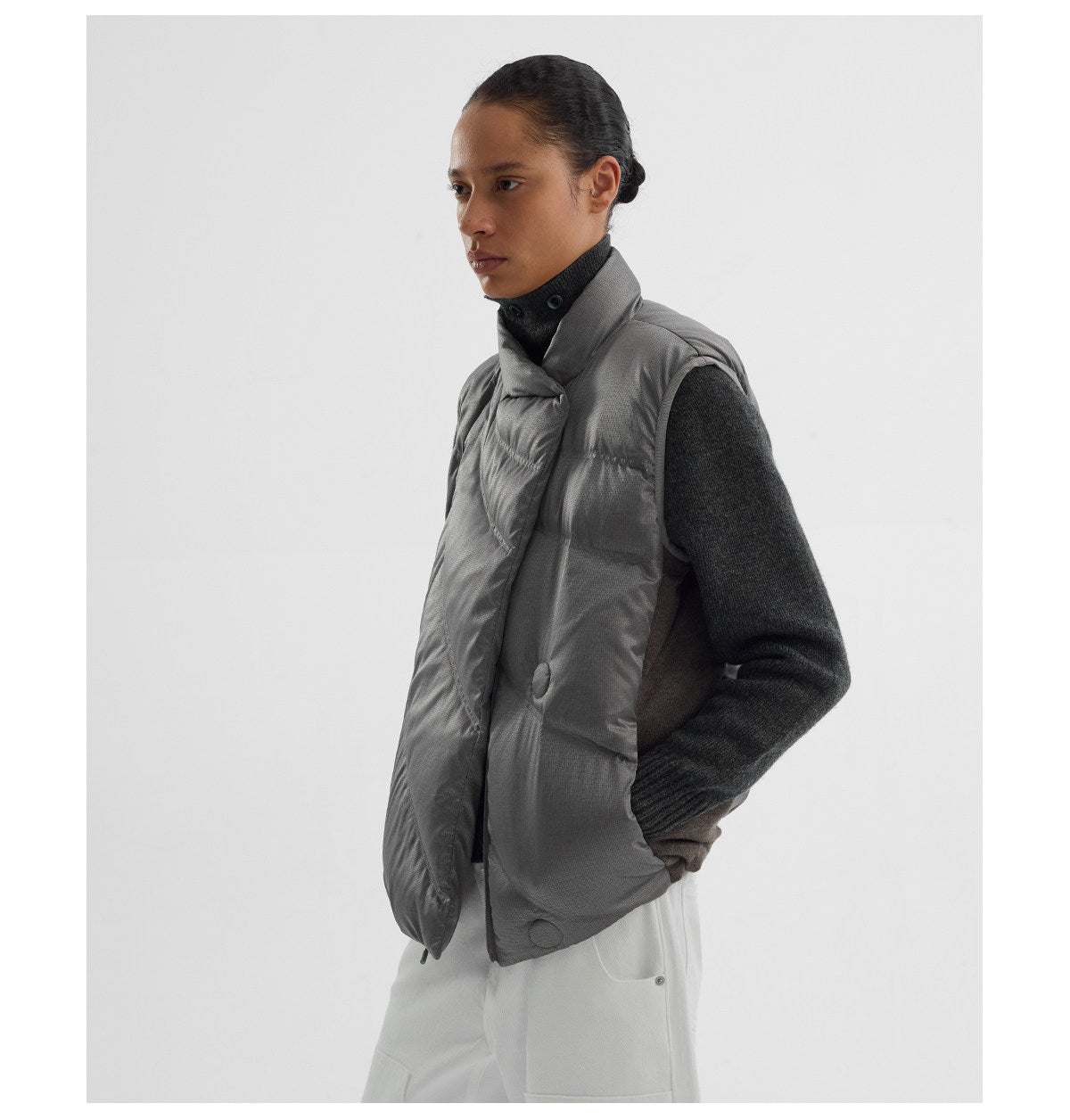 Houndstooth-Patterned Magnetic Down Vest