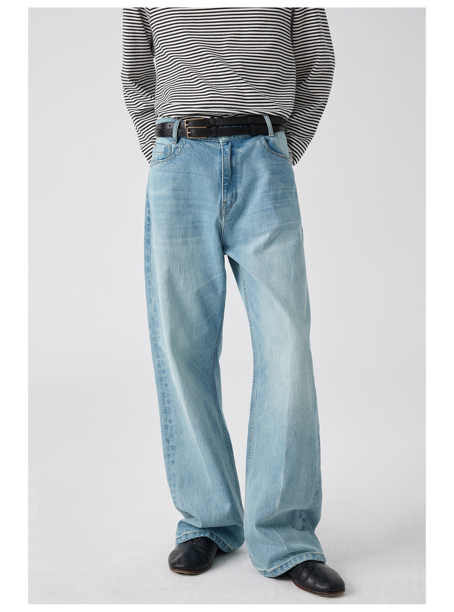 Regular fit center seam jeans