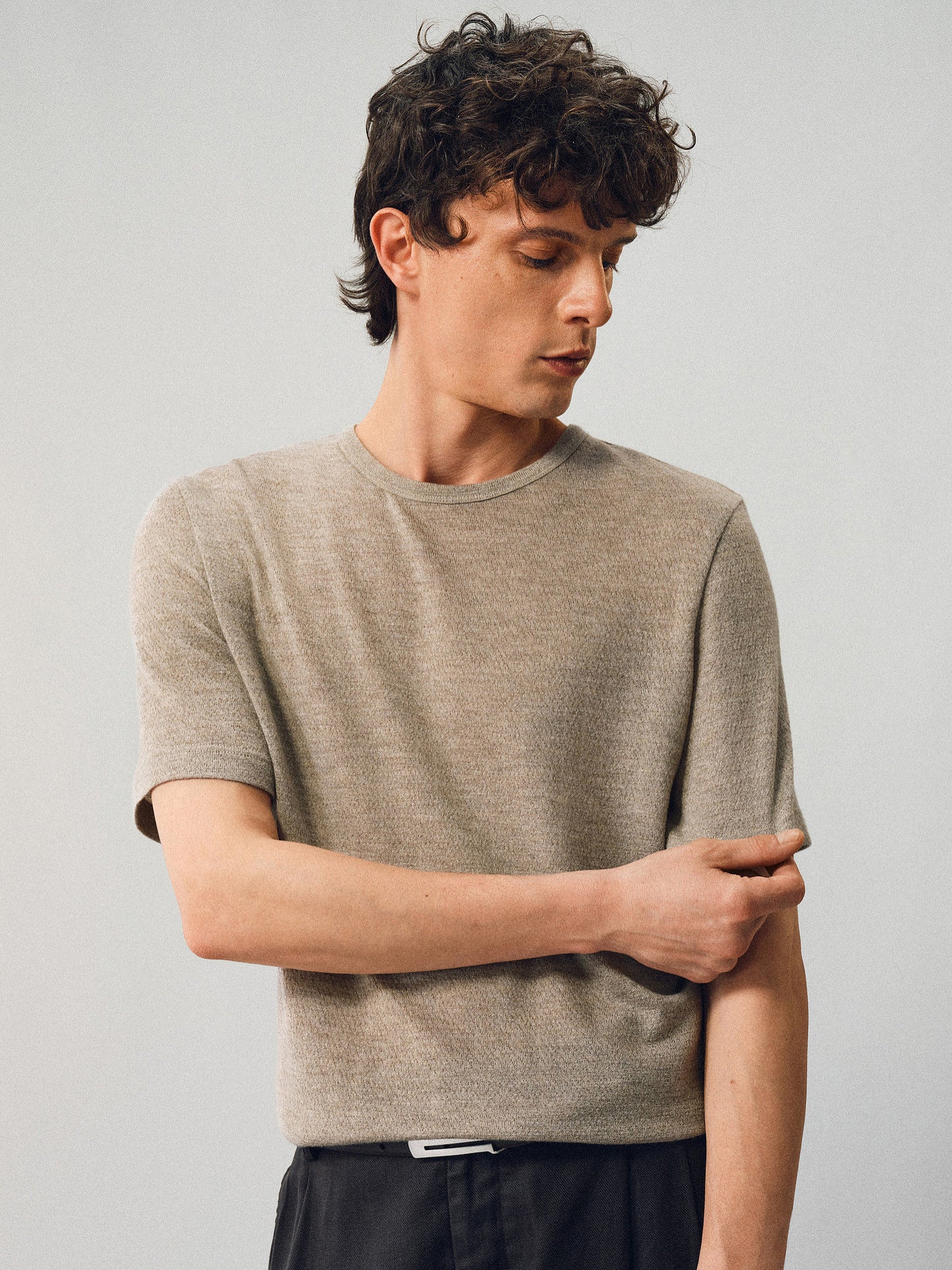 Round-neck T-shirt with a fur-like texture