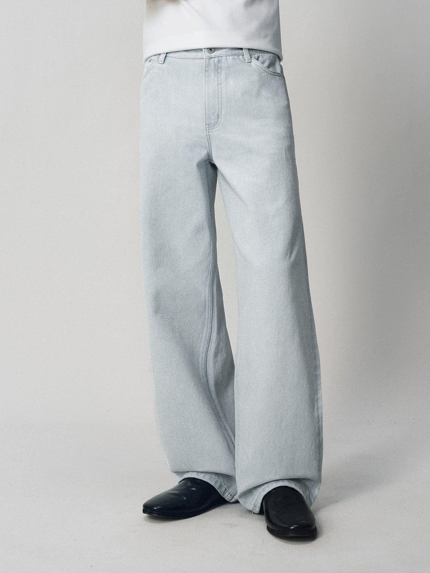 Micro-flared Washed Jeans