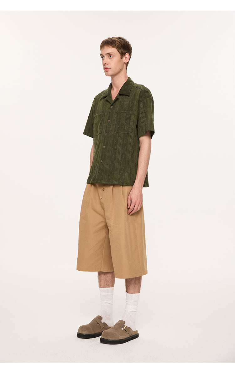 Wooden button lapel shirt