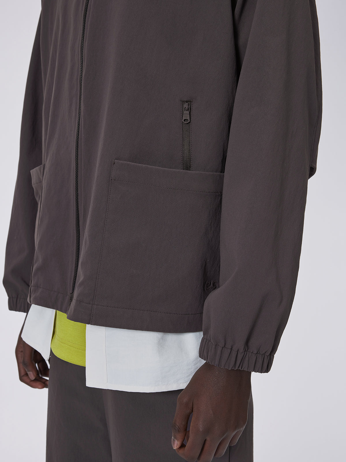Tear-Resistant Zip-Up Jacket