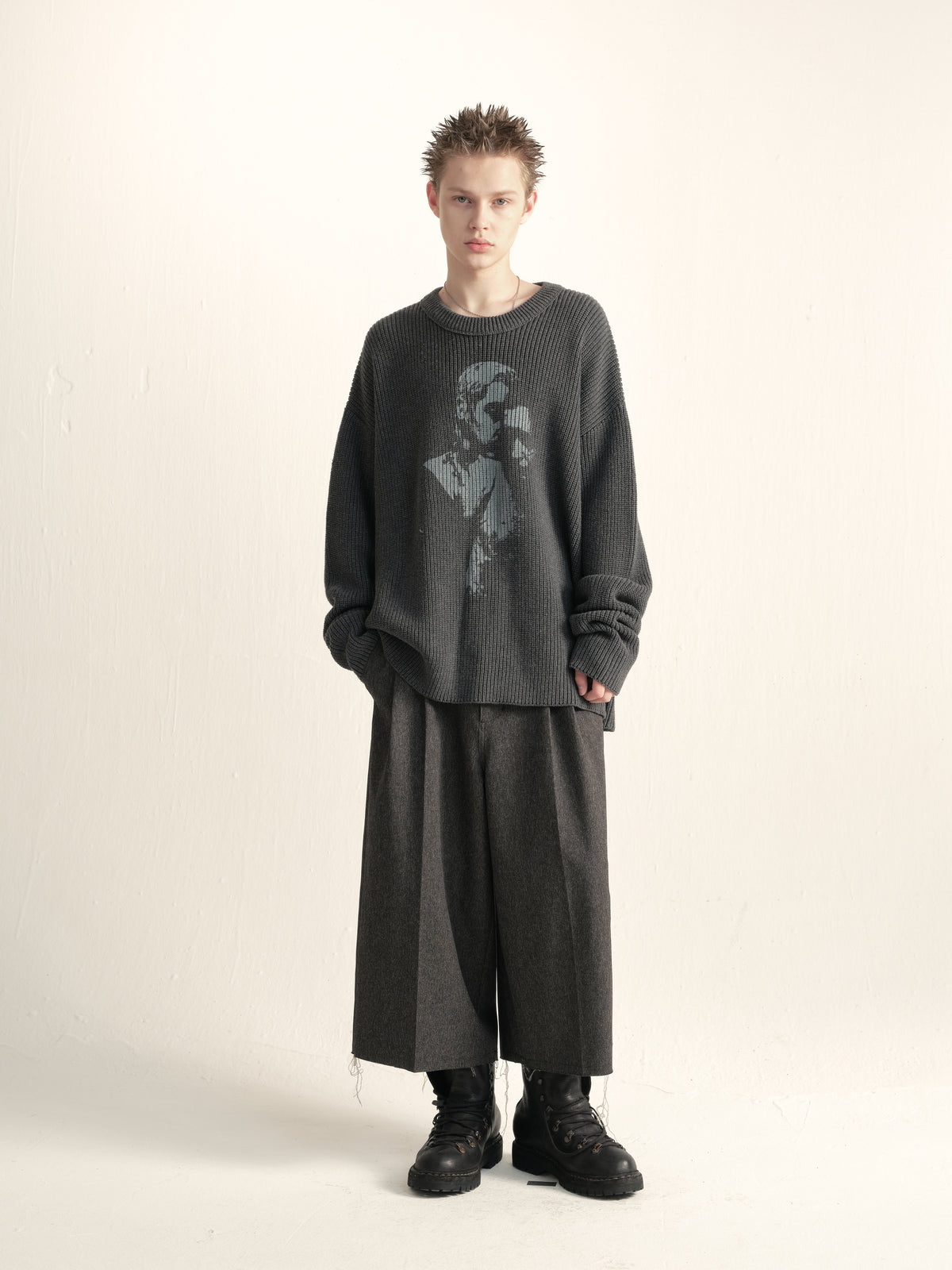 Loose crew neck sweater