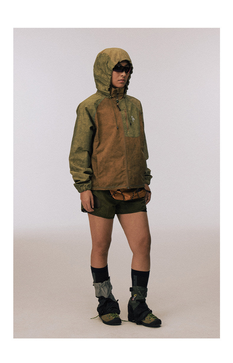 Water-repellent nylon hooded jacket