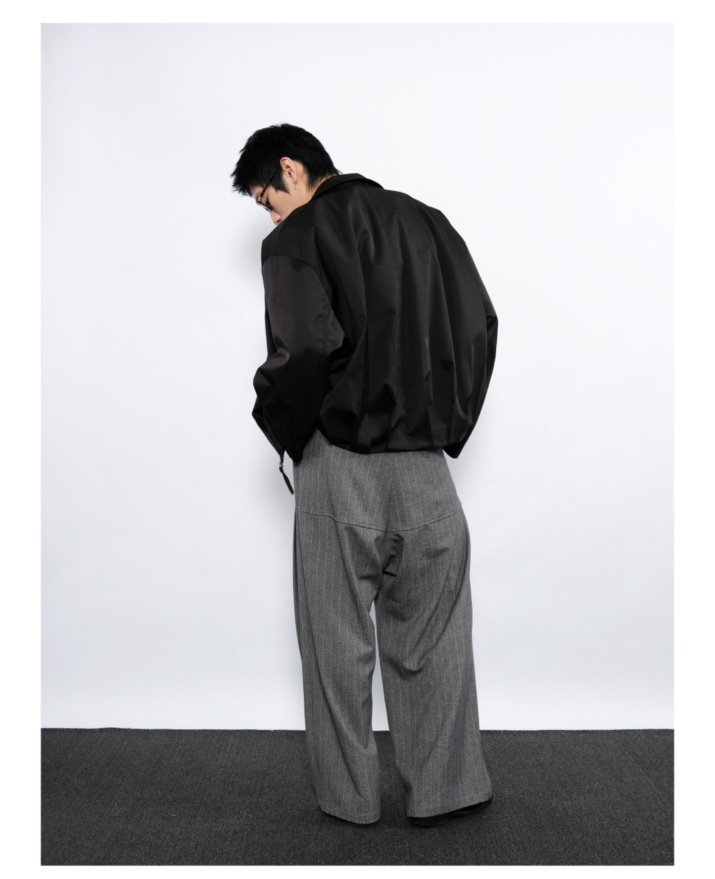 Loose Pleated Silhouette Jacket