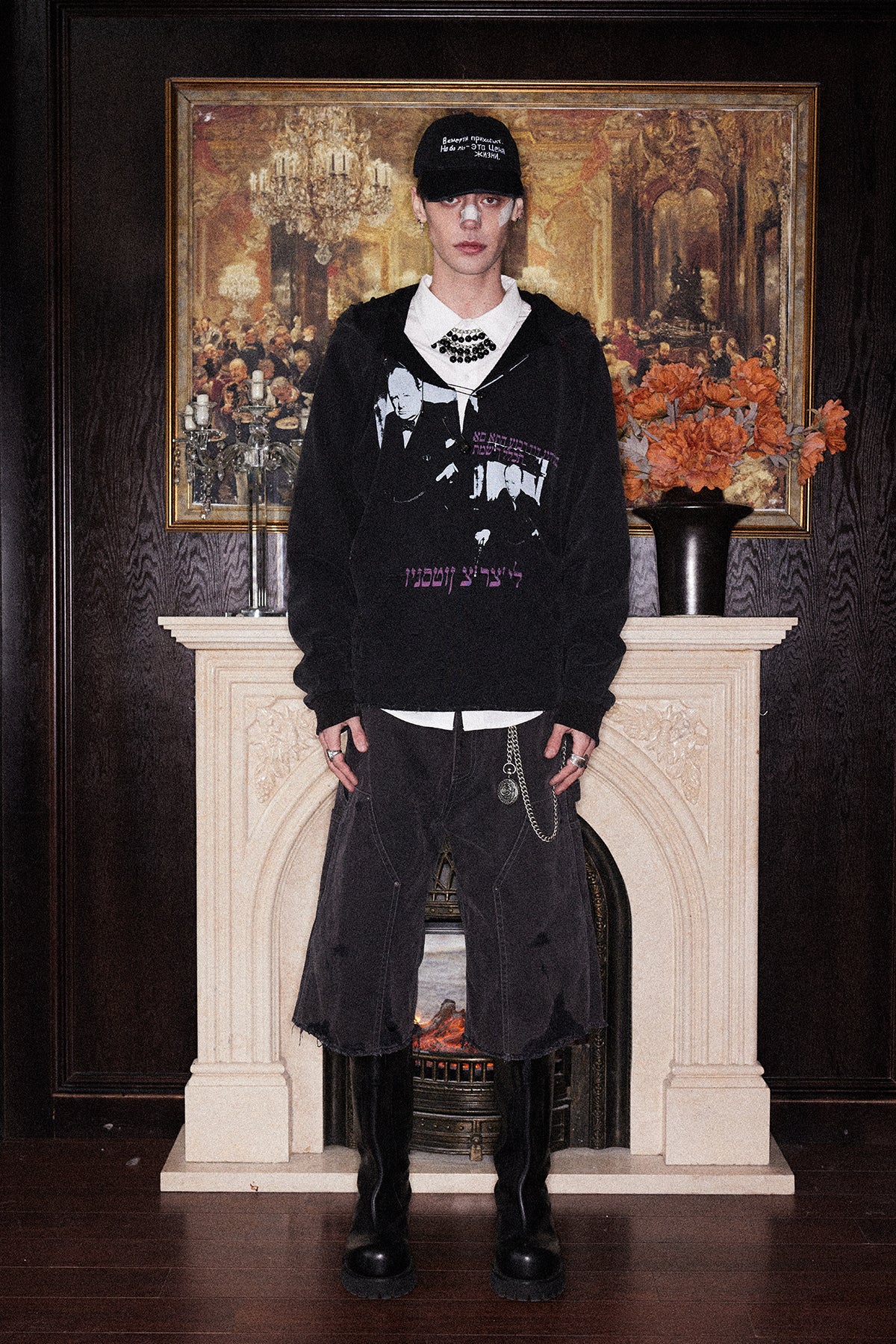 Printed Washed Damaged Hoodie