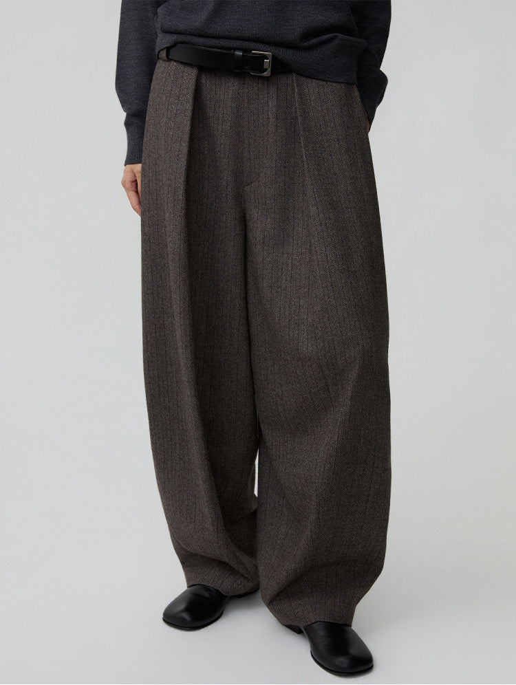 Loose-Fit Tapered Casual Pants