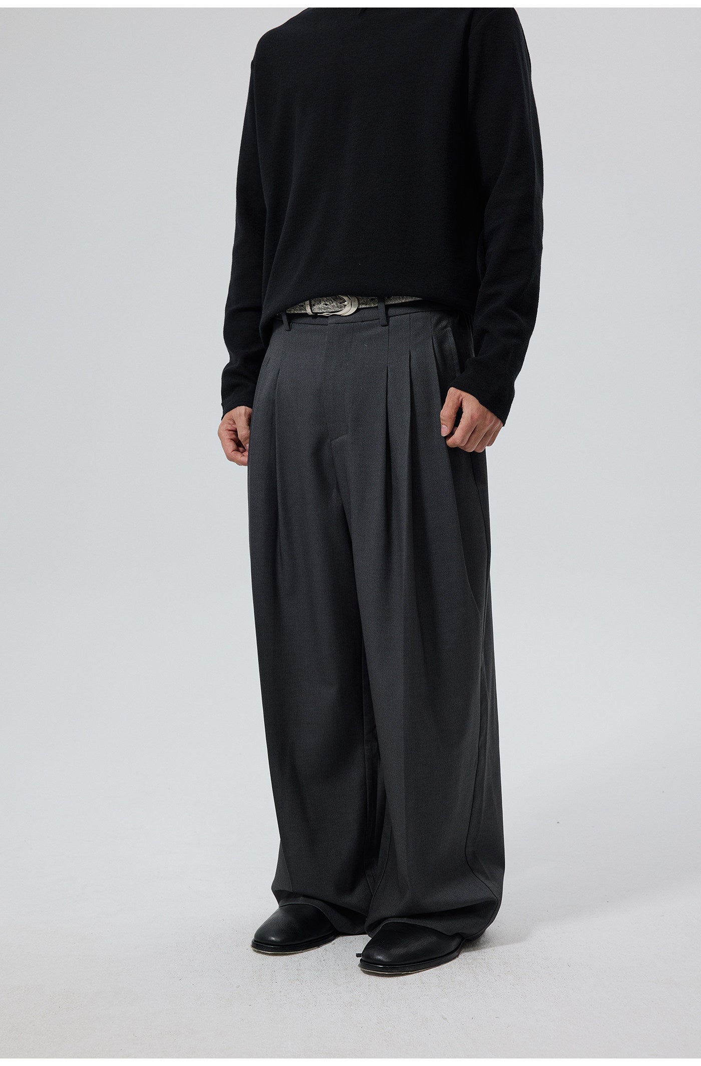Wrinkle-Resistant Pleated Casual Pants