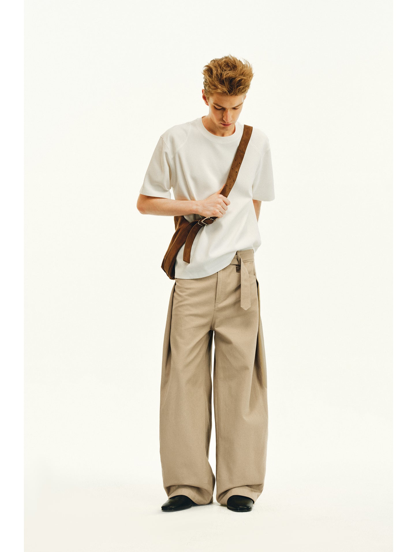 Pleated Casual Pants with Belt